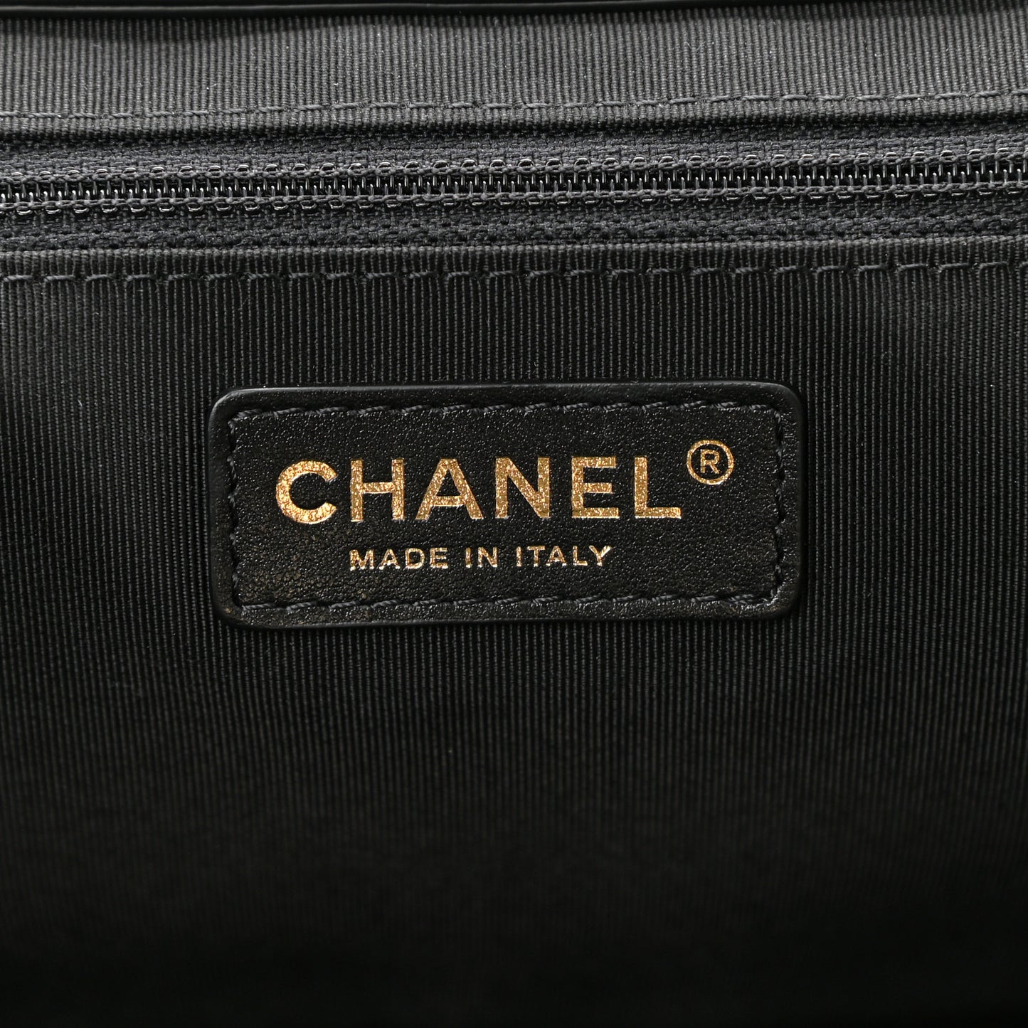 Bullskin Stitched Medium Shopping Bag Black