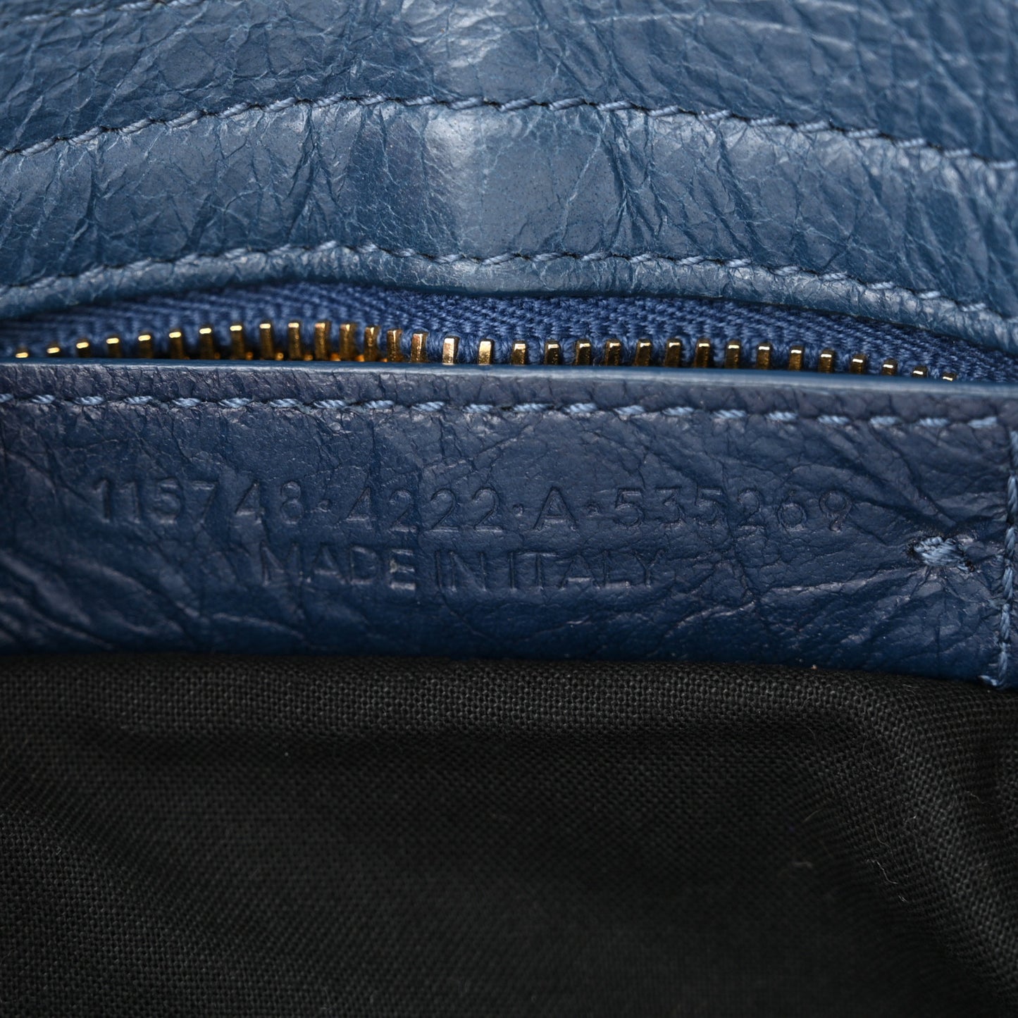 Agneau Classic Gold Hardware City Bleu Profond