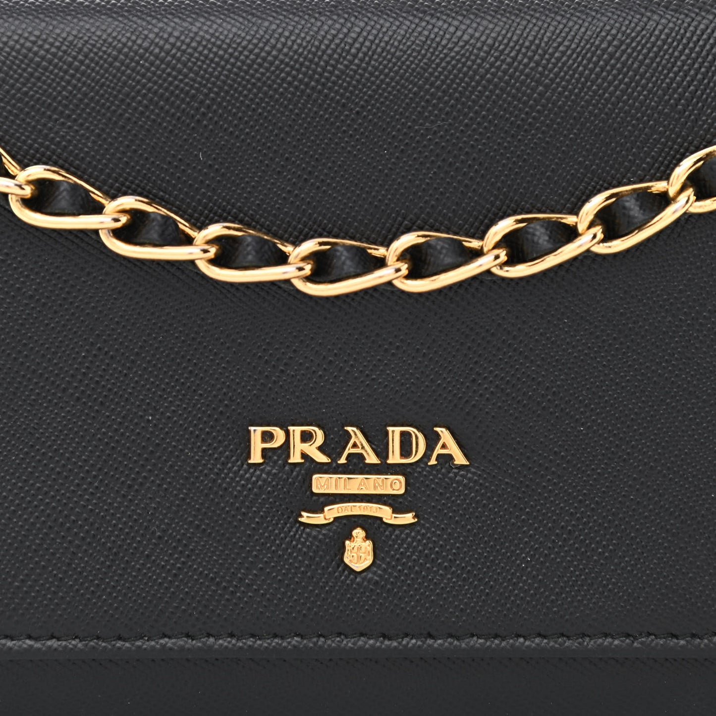 Saffiano Metal Oro Chain Wallet Black