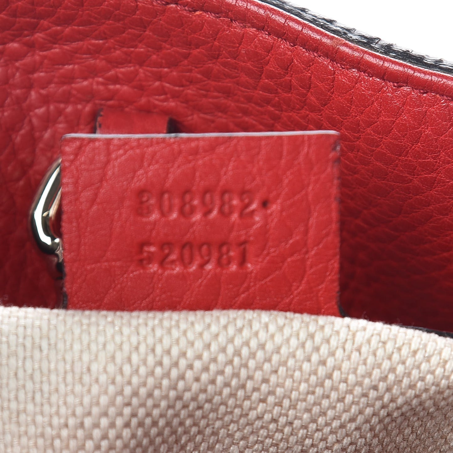 Pebbled Calfskin Medium Soho Chain Shoulder Bag Tabasco Red
