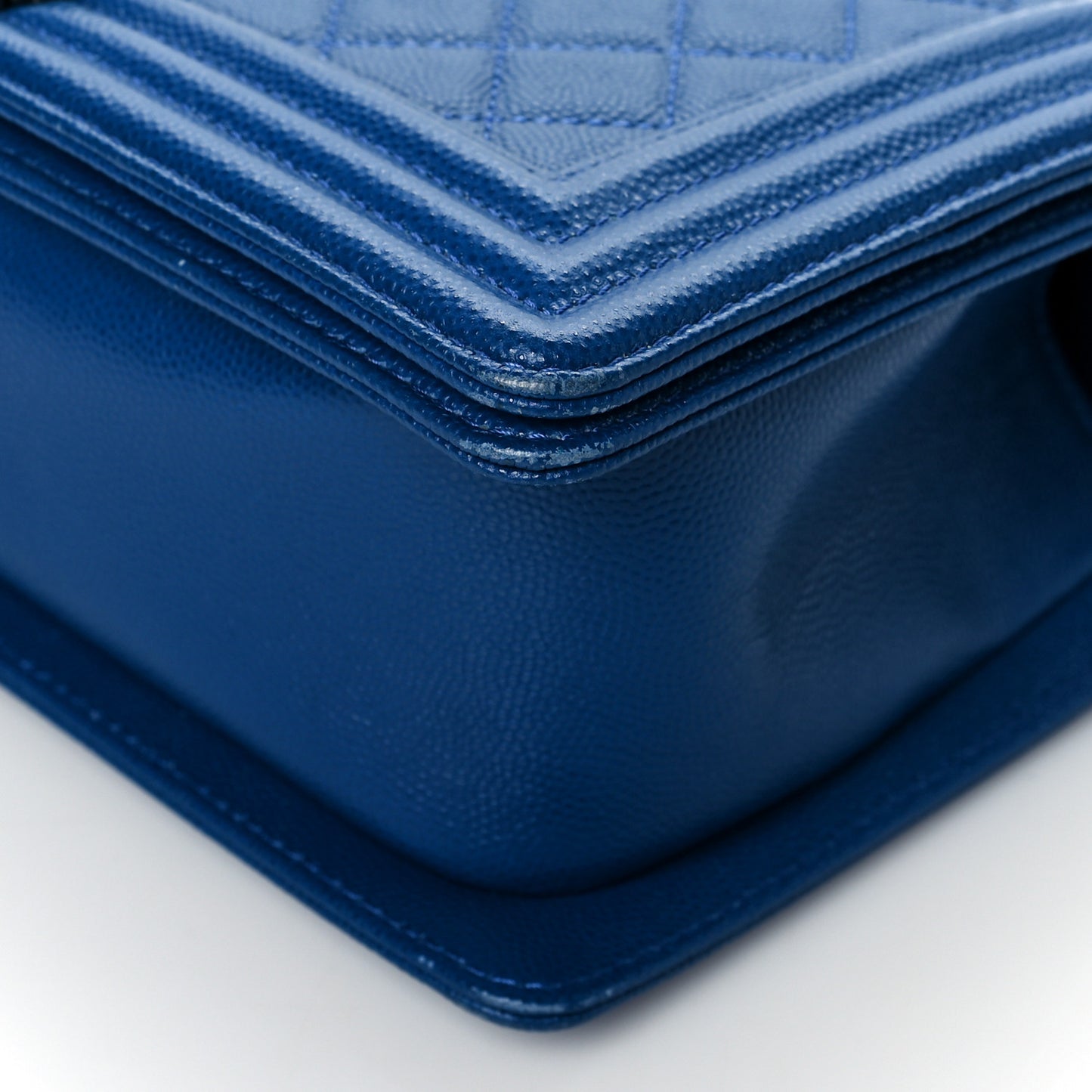 Caviar Quilted Medium Boy Flap Blue