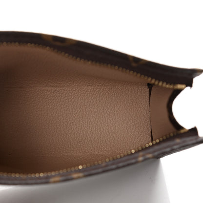 Louis Vuitton Monogram Toiletry Pouch 15 4 of 4