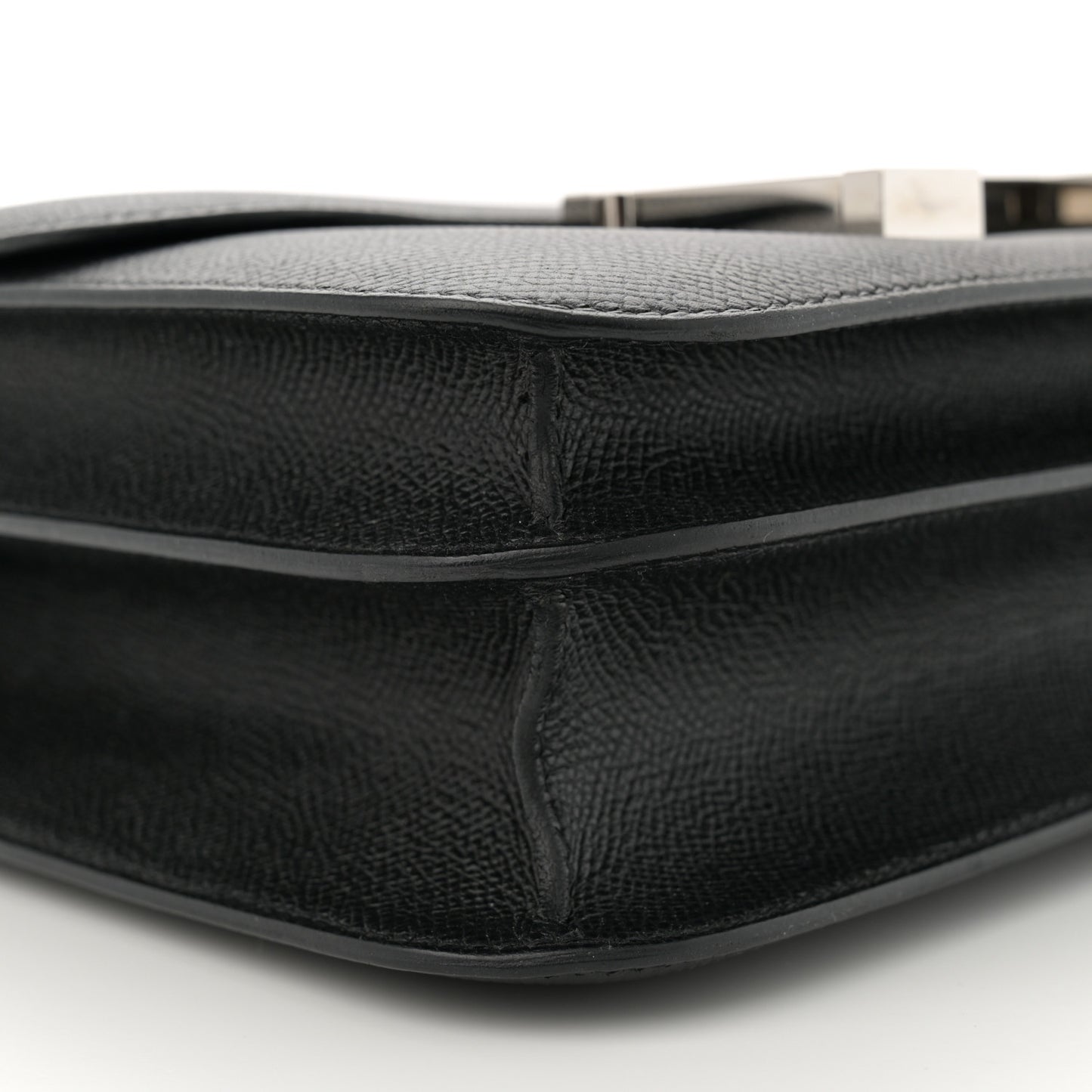 Epsom Constance 24 Black