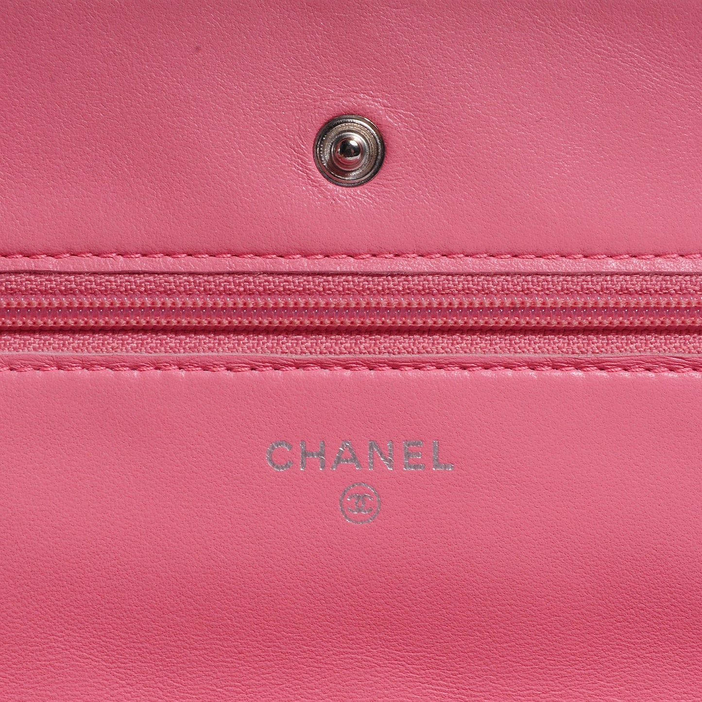 Lambskin Wallet On Chain WOC Pink