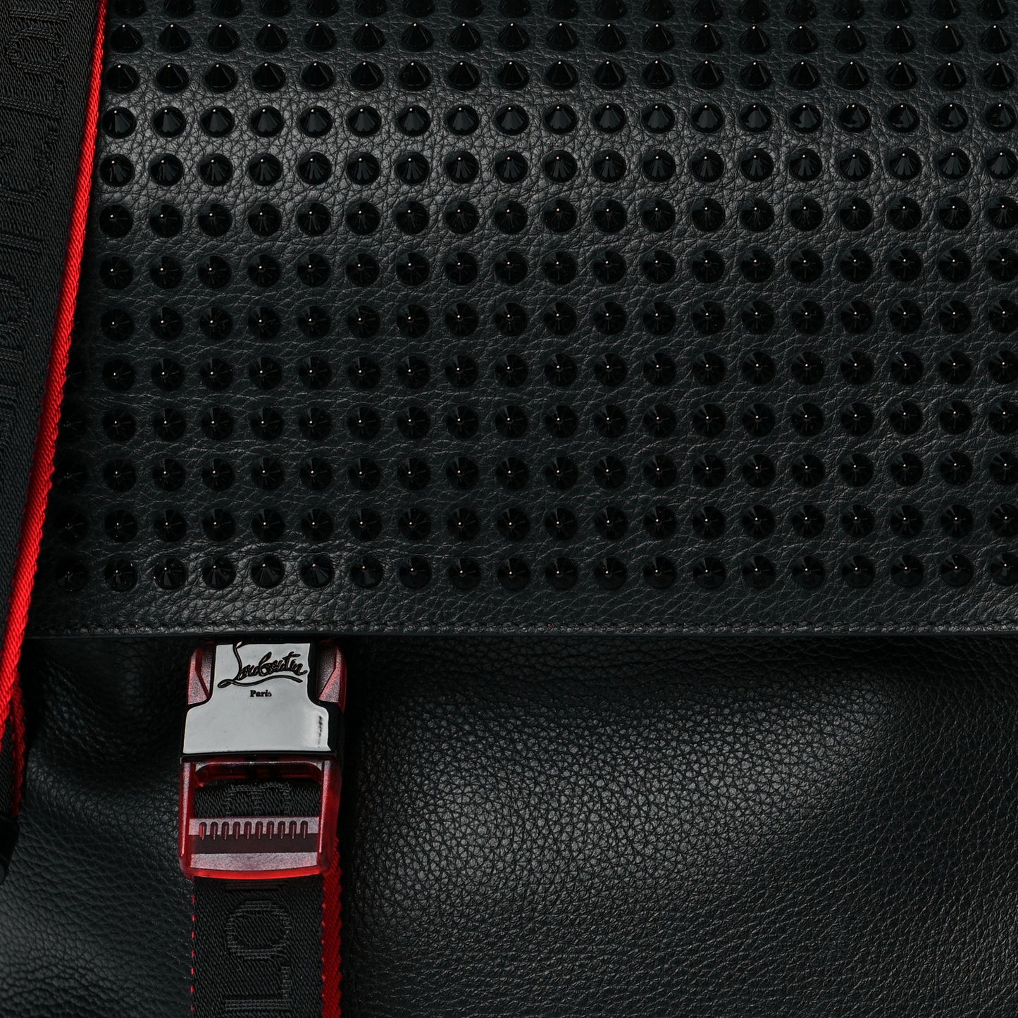 Calfskin Spikes Loubiclic Messenger Black