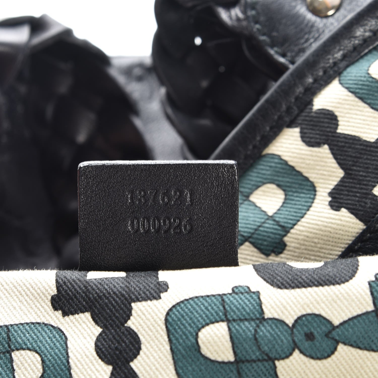 Gucci Guccissima Medium Pelham Shoulder Bag Black 13 of 13