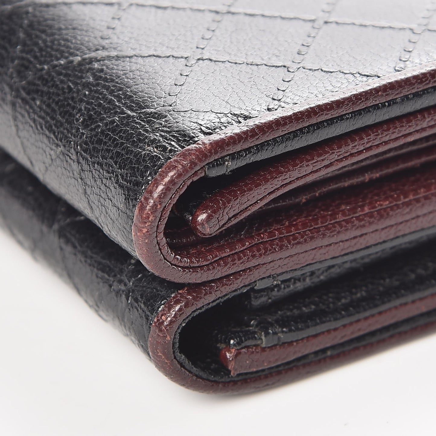 Calfskin Diamond Stitched Compact Wallet Black