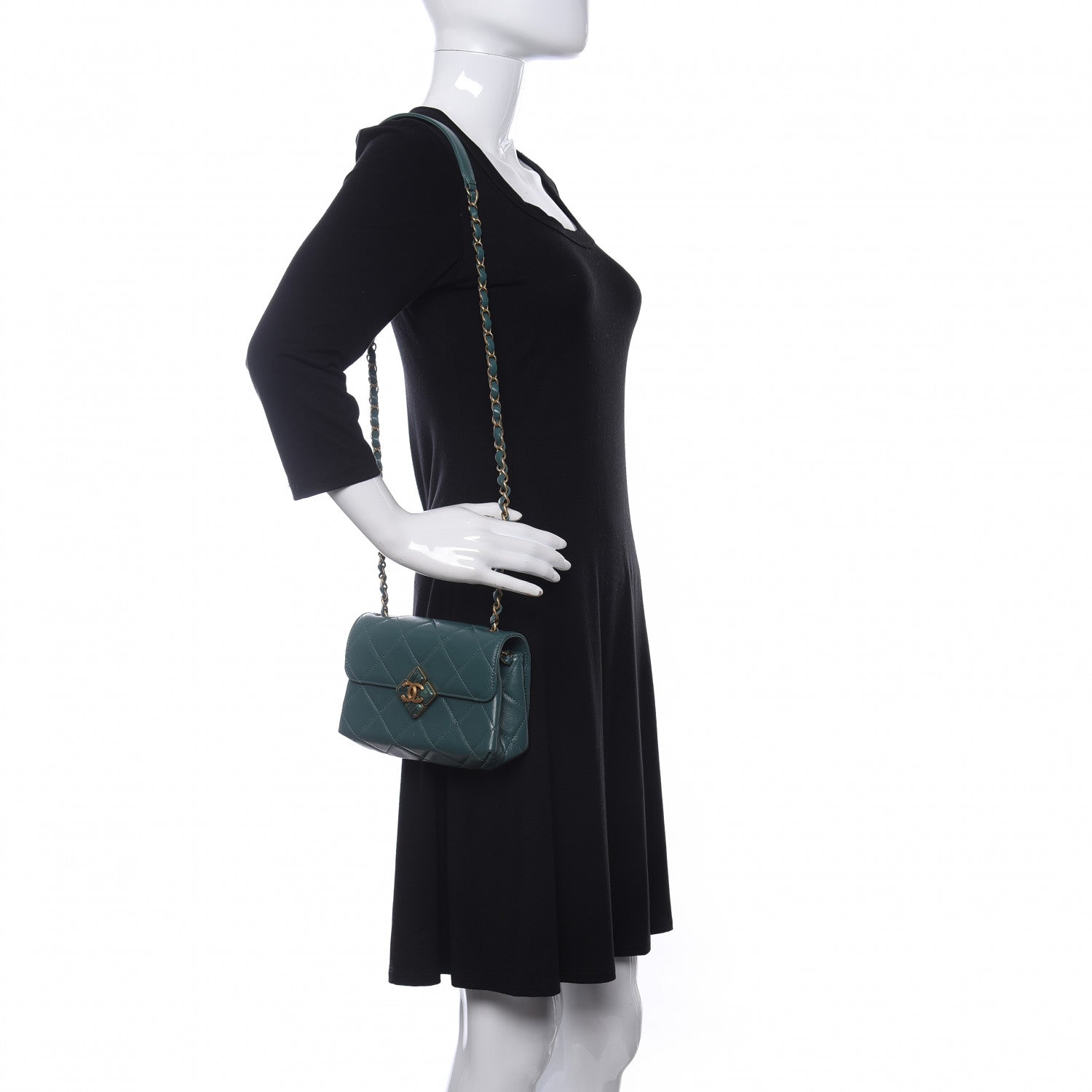 Chanel Lambskin Quilted Diamond Lock Flap Green 2 of 11