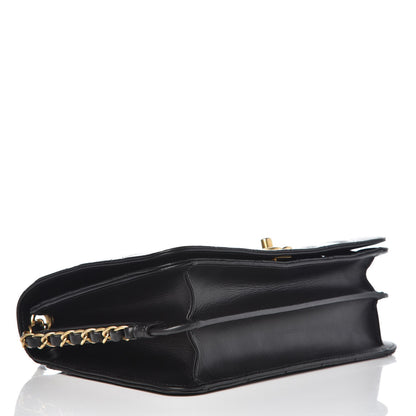 Chanel Calfskin Quilted Medium Everyday Chic Single Flap Black 4 of 8