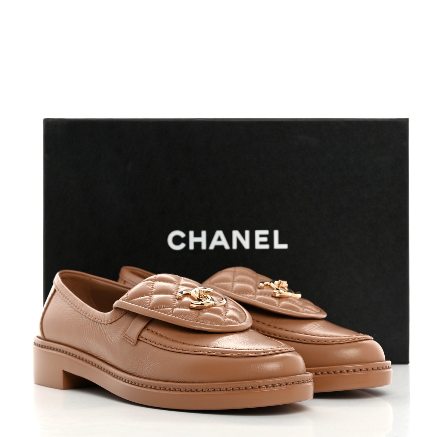 Crumpled Lambskin Quilted CC Turnlock Moccasins 39 Dark Beige