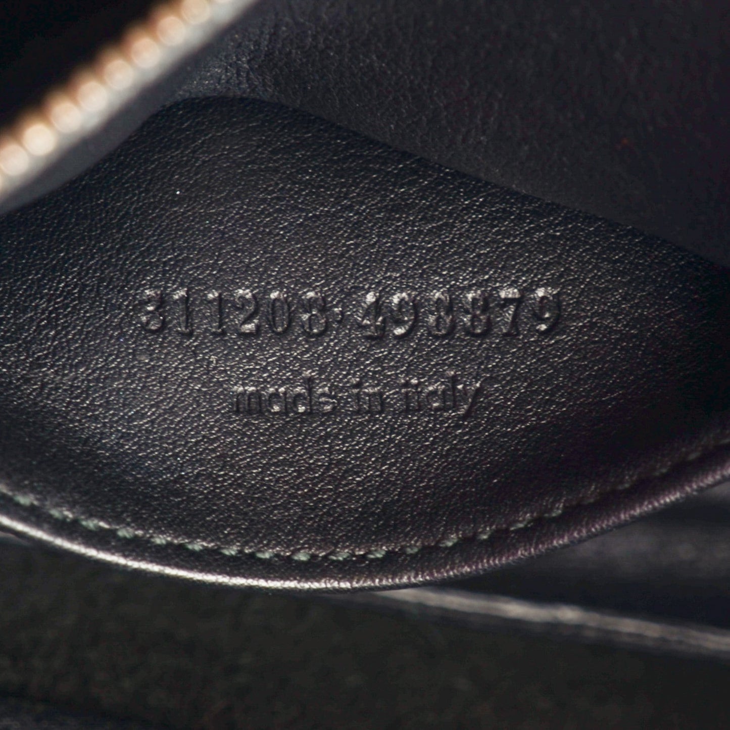 Calfskin Medium Classic Y Cabas Black