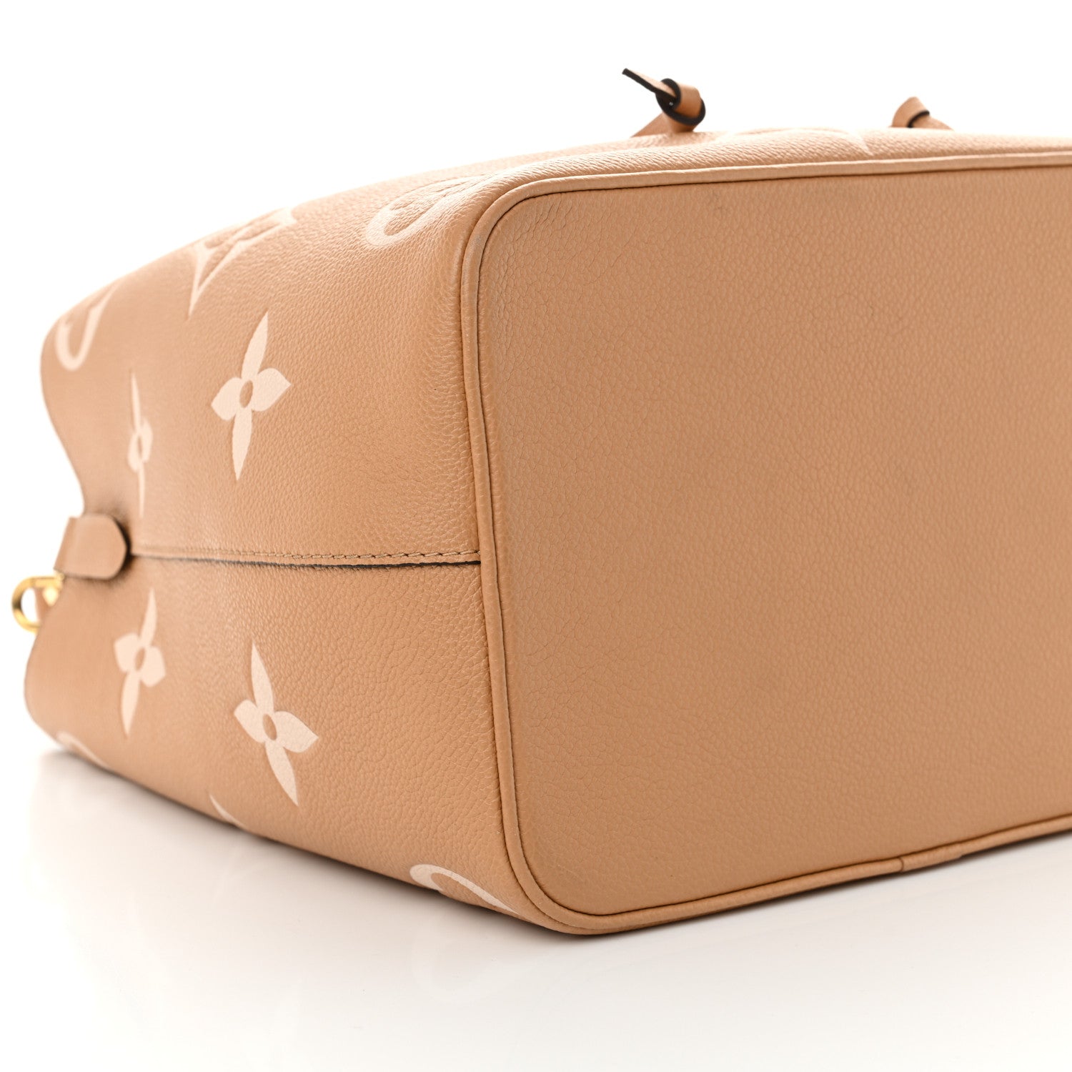 Louis Vuitton Empreinte Monogram Giant Neonoe MM Arizona Beige