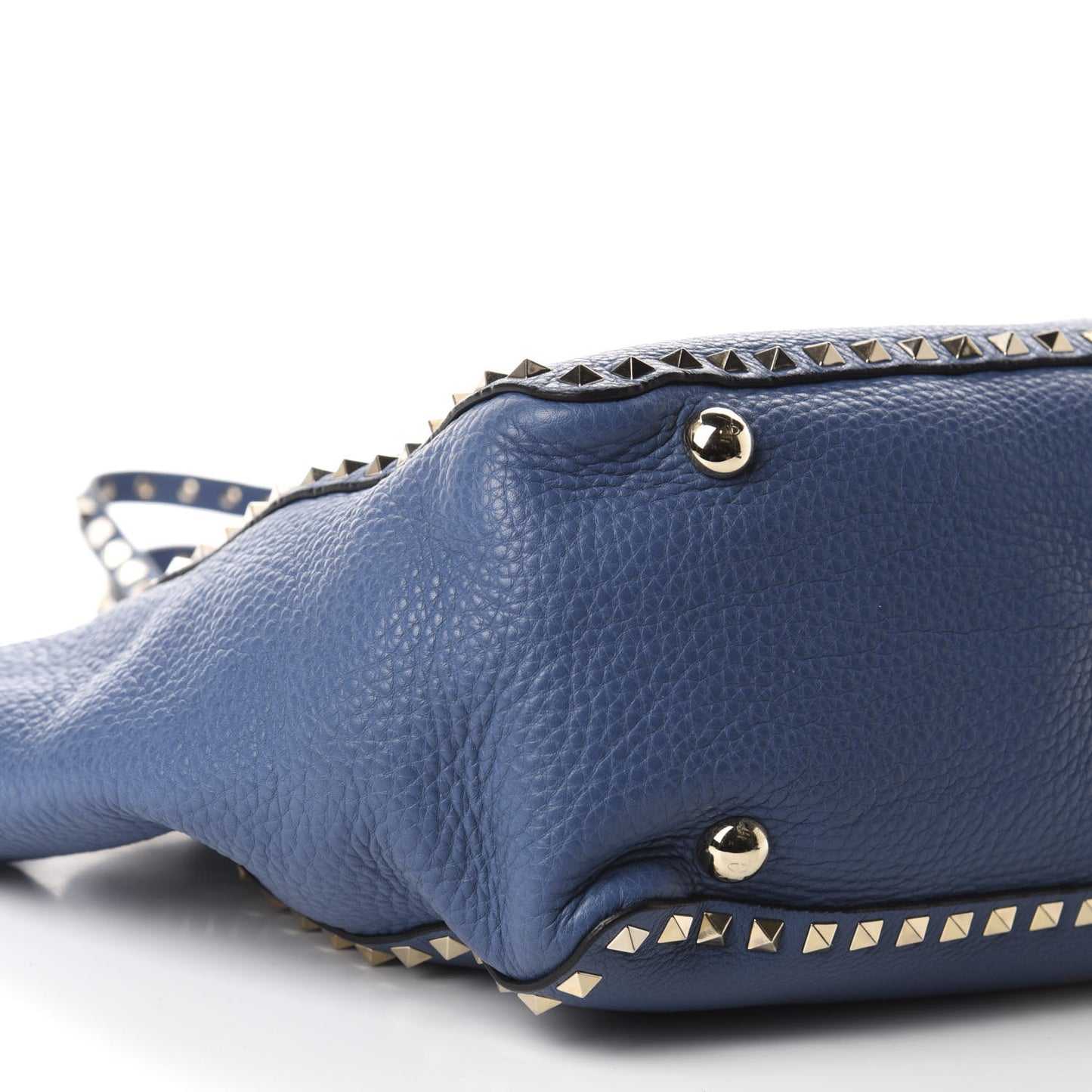 Pebbled Calfskin Medium Rockstud Tote Indaco