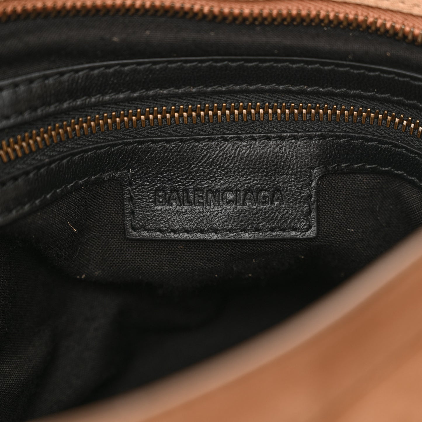 Suede Calfskin Classic Hardware Small Le City Camel