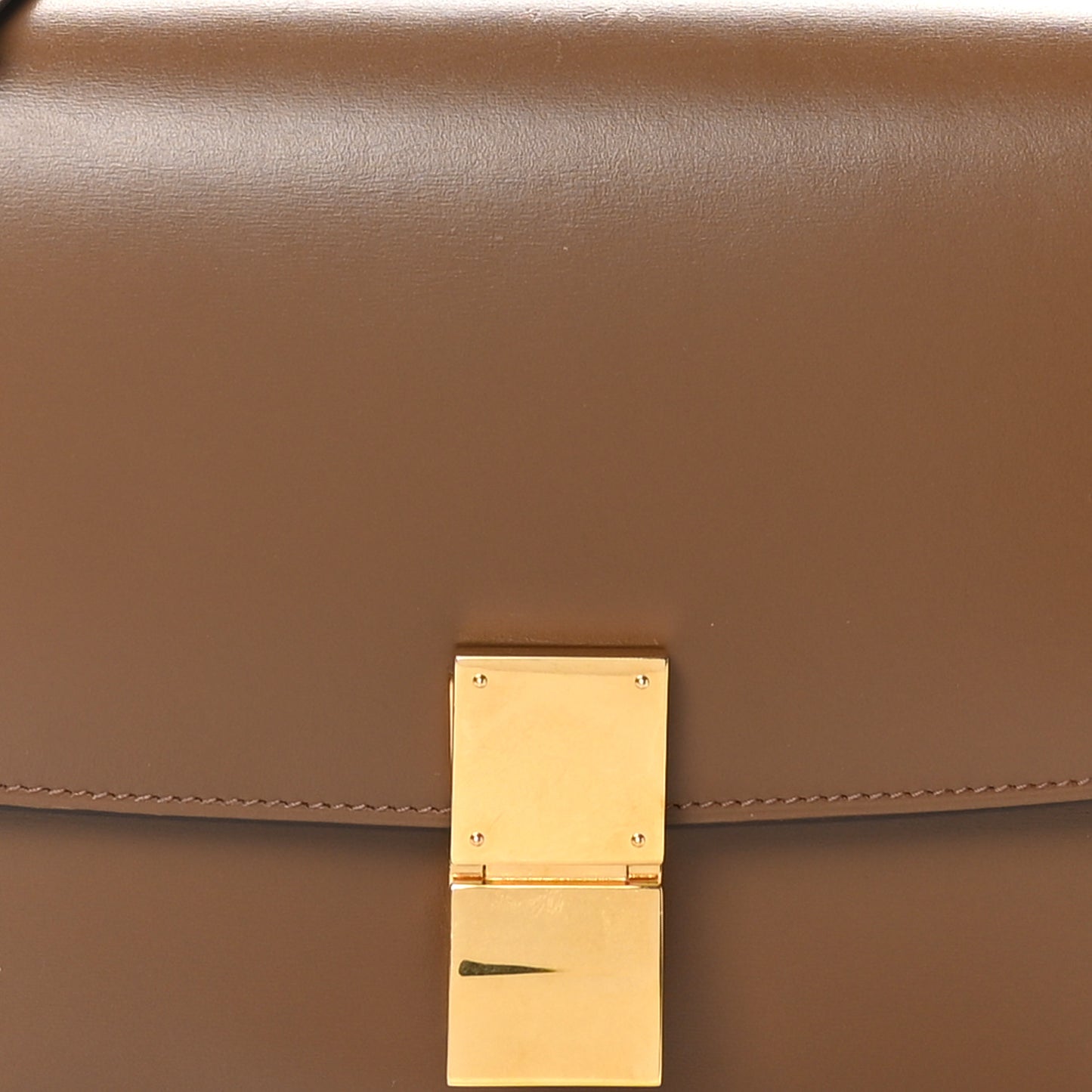 Box Calfskin Medium Classic Box Flap Bag Camel