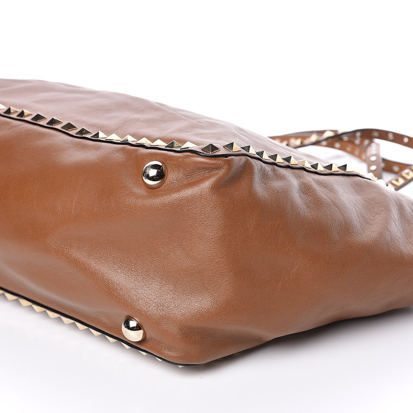 Vitello Medium Rockstud Tote Camel