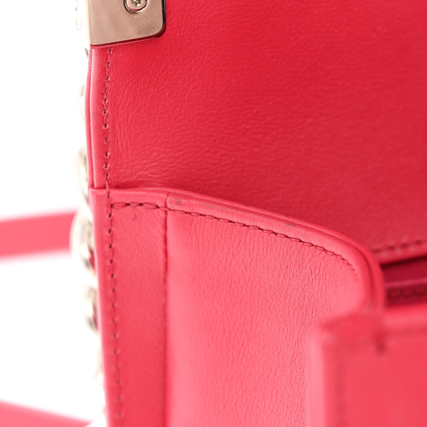 Lambskin Quilted Medium Boy Flap Pink