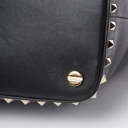 Valentino Garavani Vitello Rockstud Bucket Bag Black 13 of 14