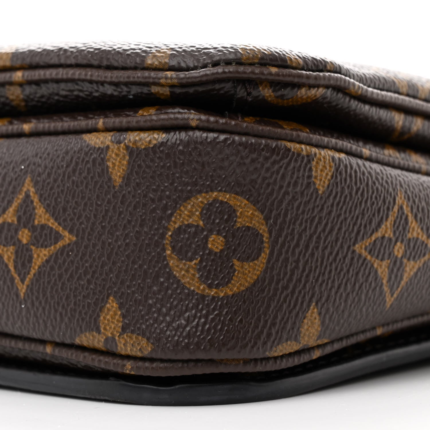 Louis Vuitton Monogram Pochette Metis 11 of 13