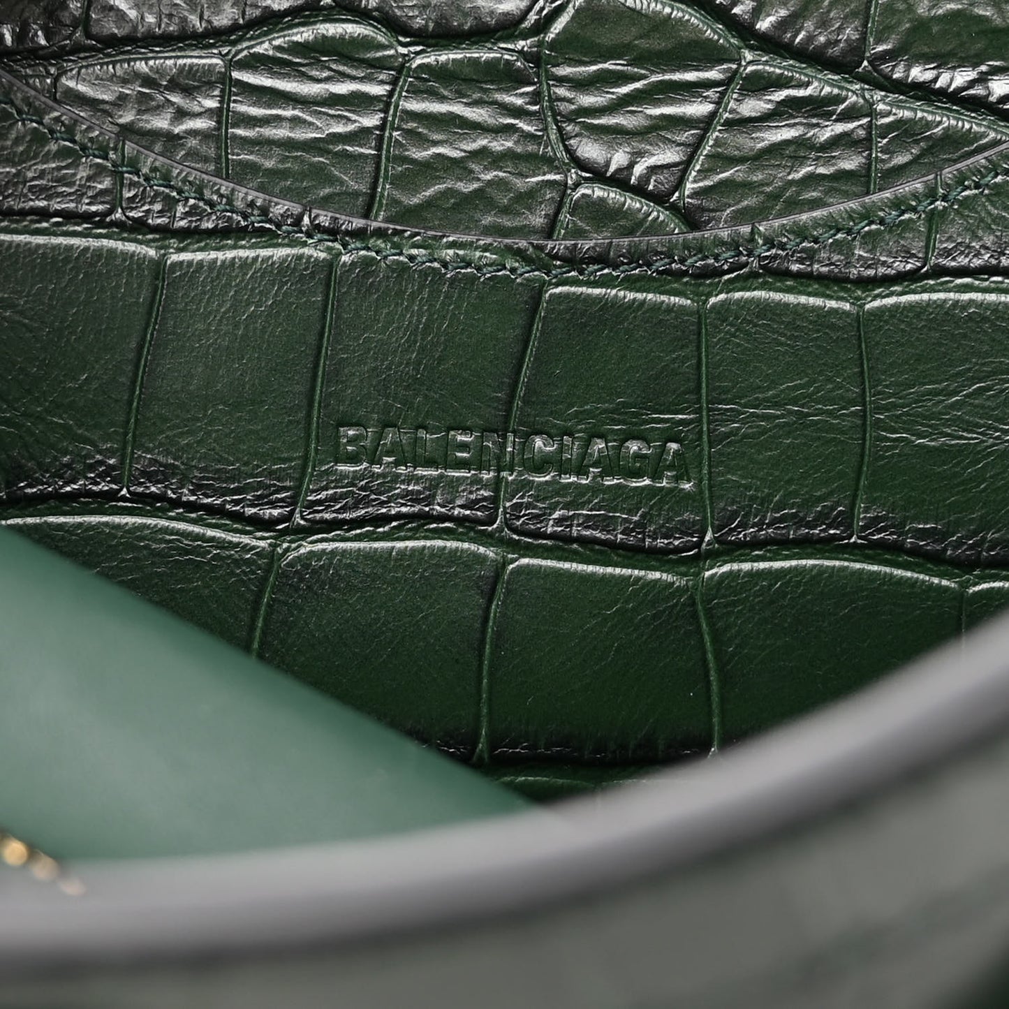 Extra Supple Calfskin Crocodile Embossed Neo Classic Hardware XS City Forest Green