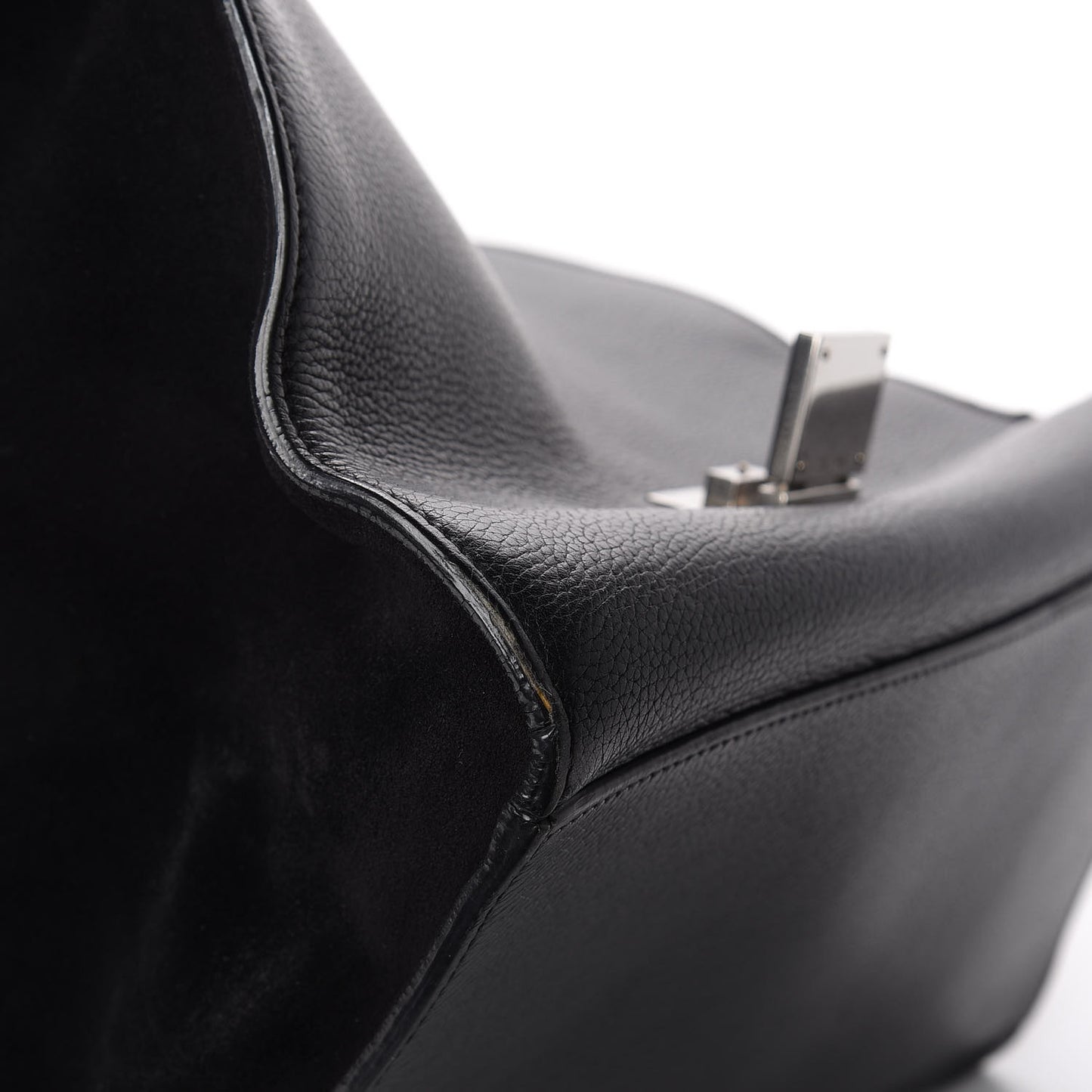 Drummed Calfskin Suede Large Trapeze Black