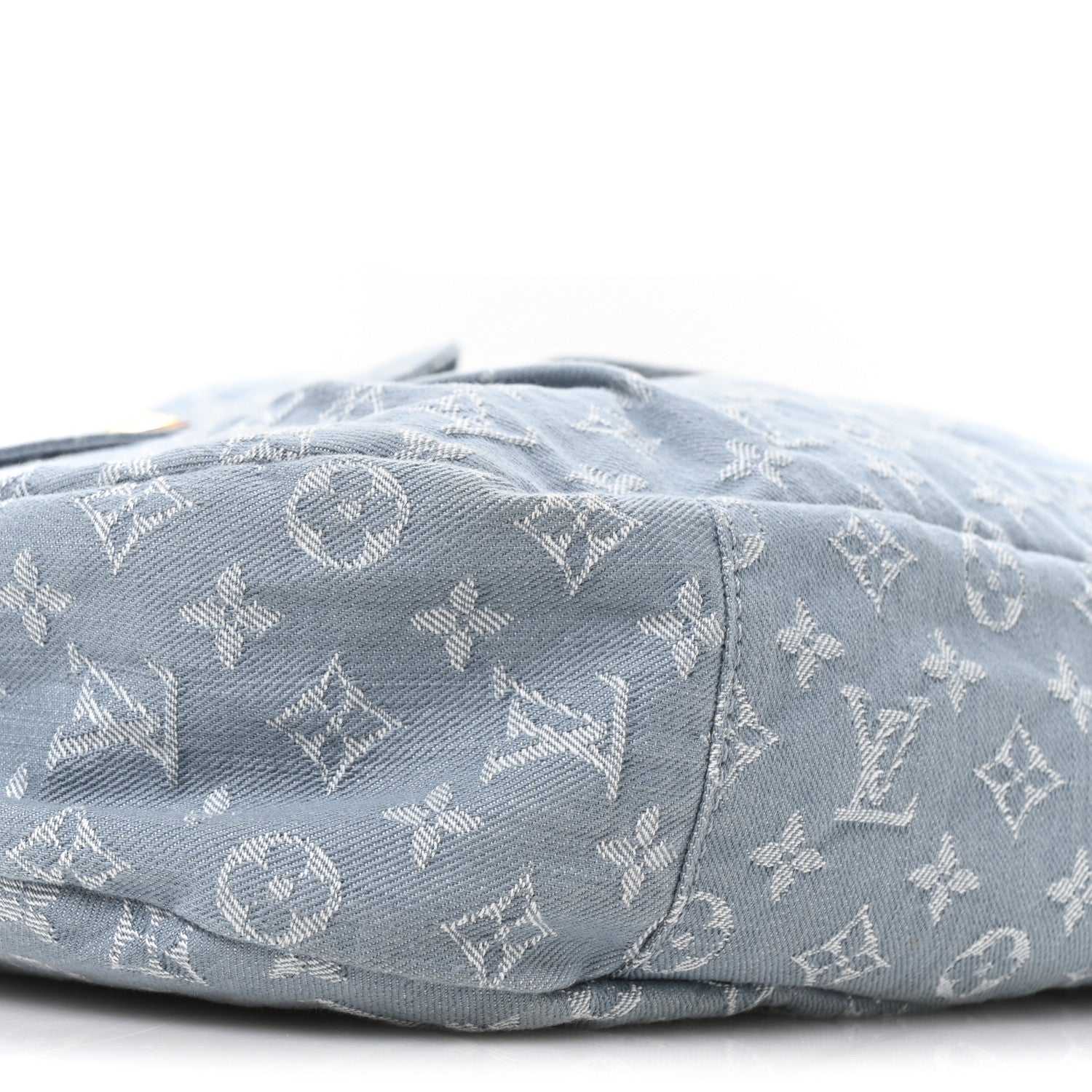 Louis Vuitton Denim Daily GM Blue Clair 9 of 10