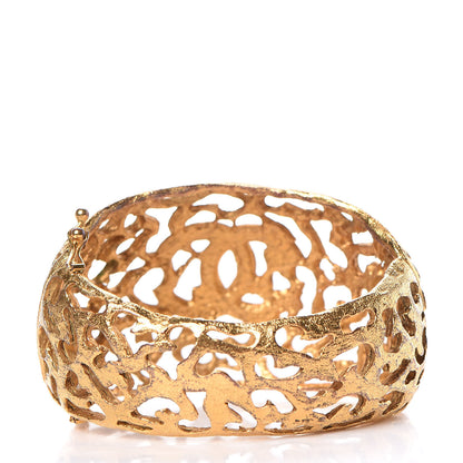 Chanel CC Cuff Gold 3 of 8