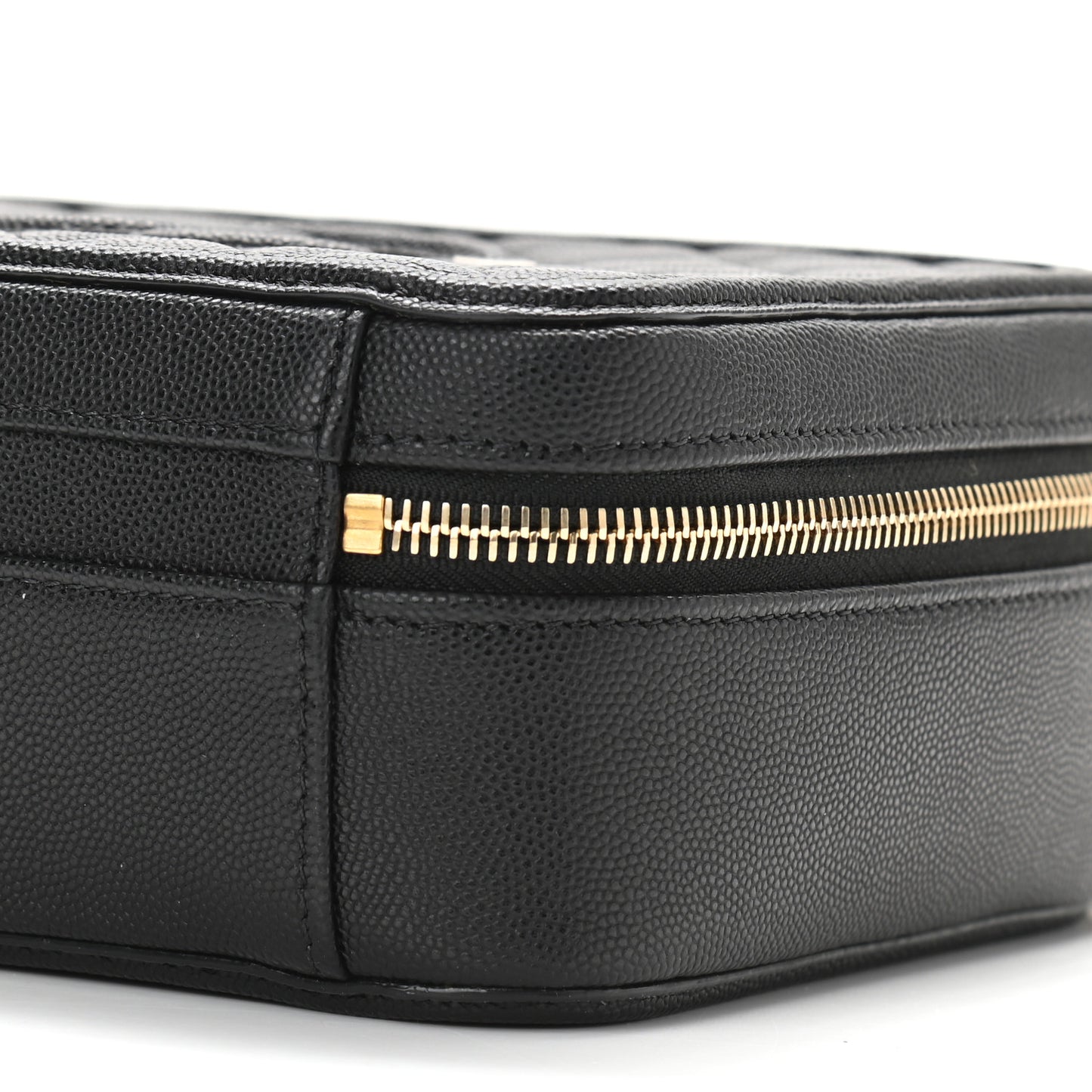Caviar Quilted Medium CC Filigree Vanity Case Black
