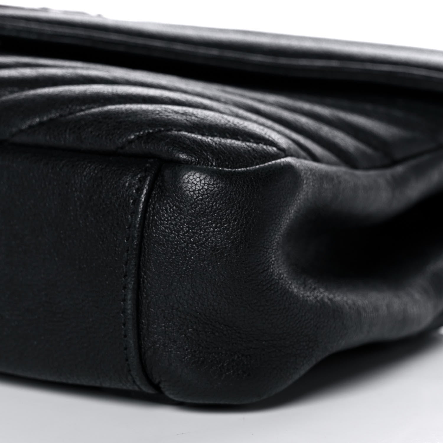 Saint Laurent Sheepskin Matelasse Chevron Monogram Medium College Bag Black 12 of 16