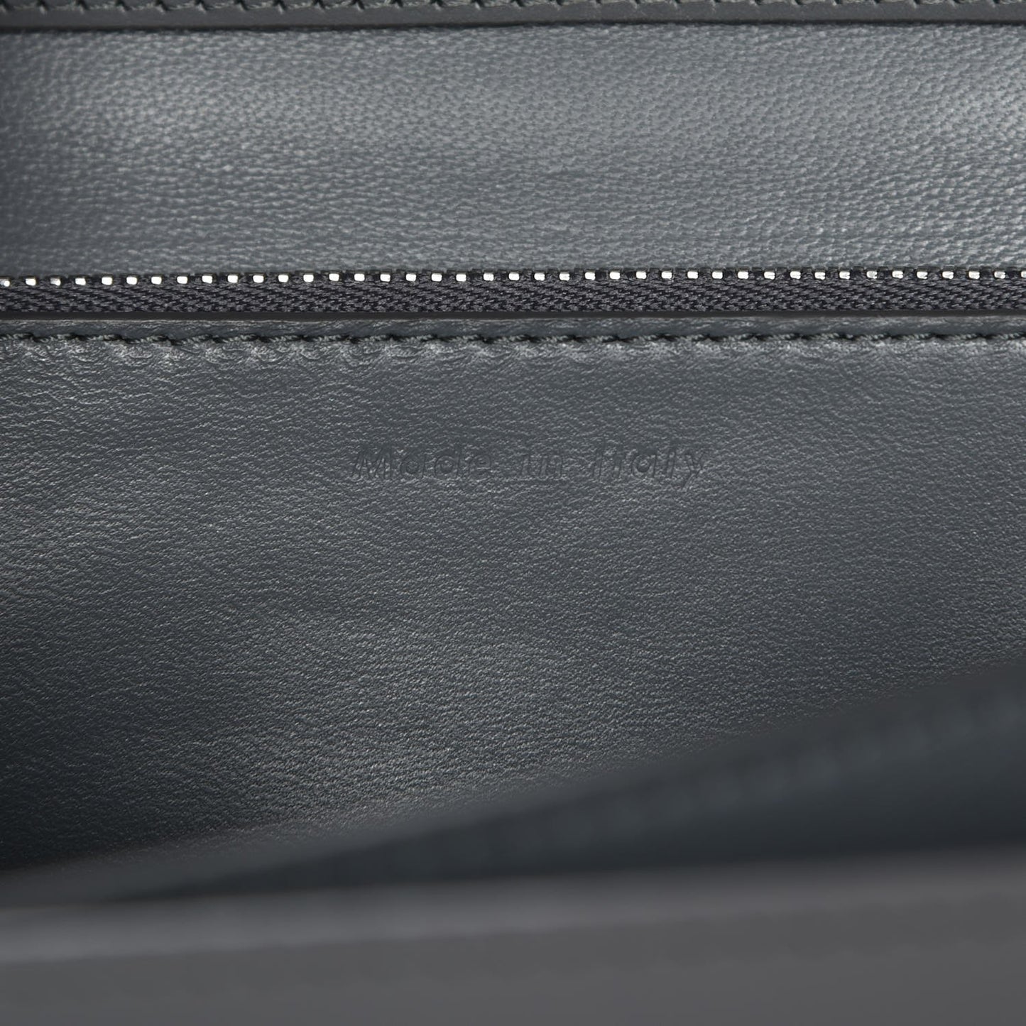 Box Calfskin Medium Classic Box Flap Bag Kohl