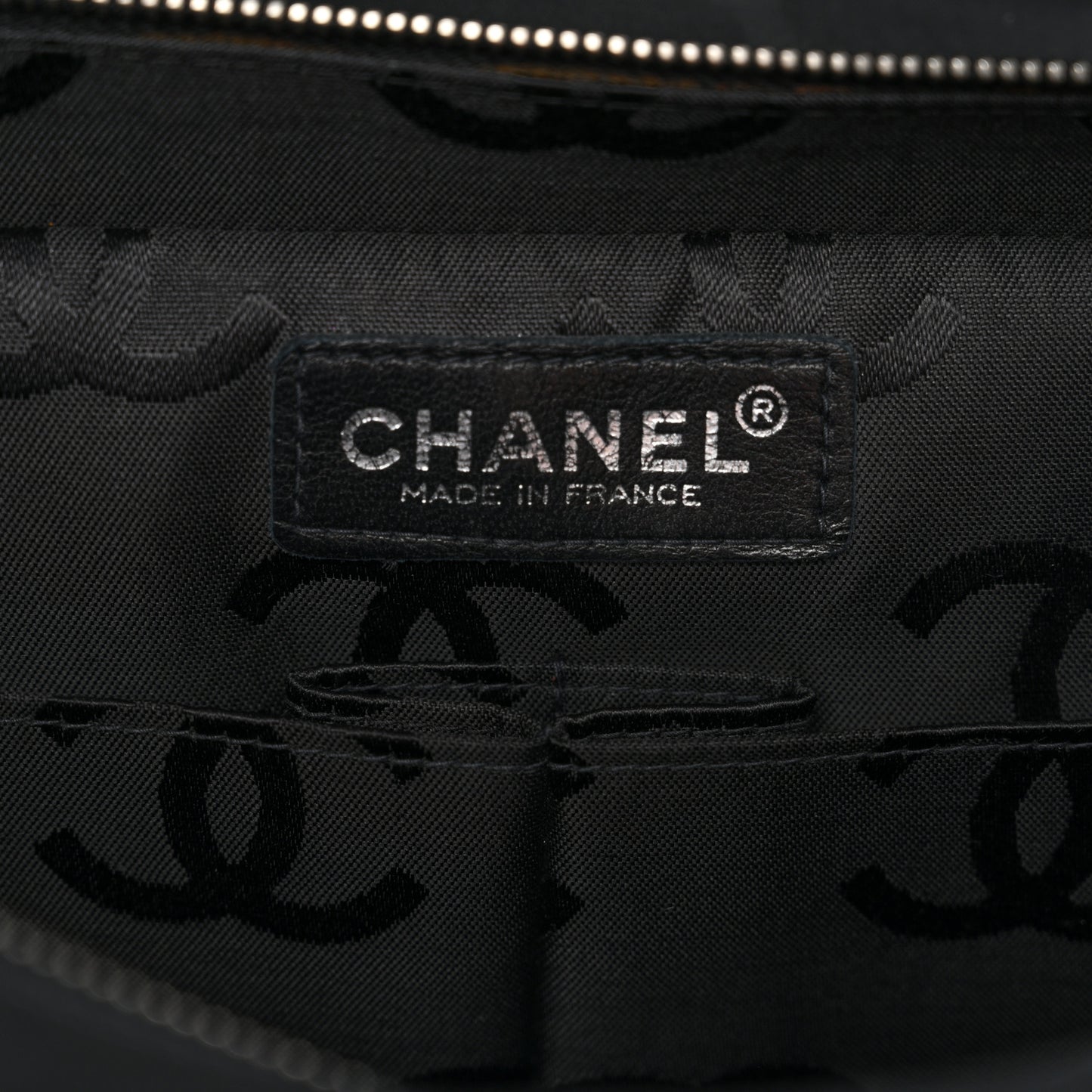 Nylon Square Quilted Flap Black