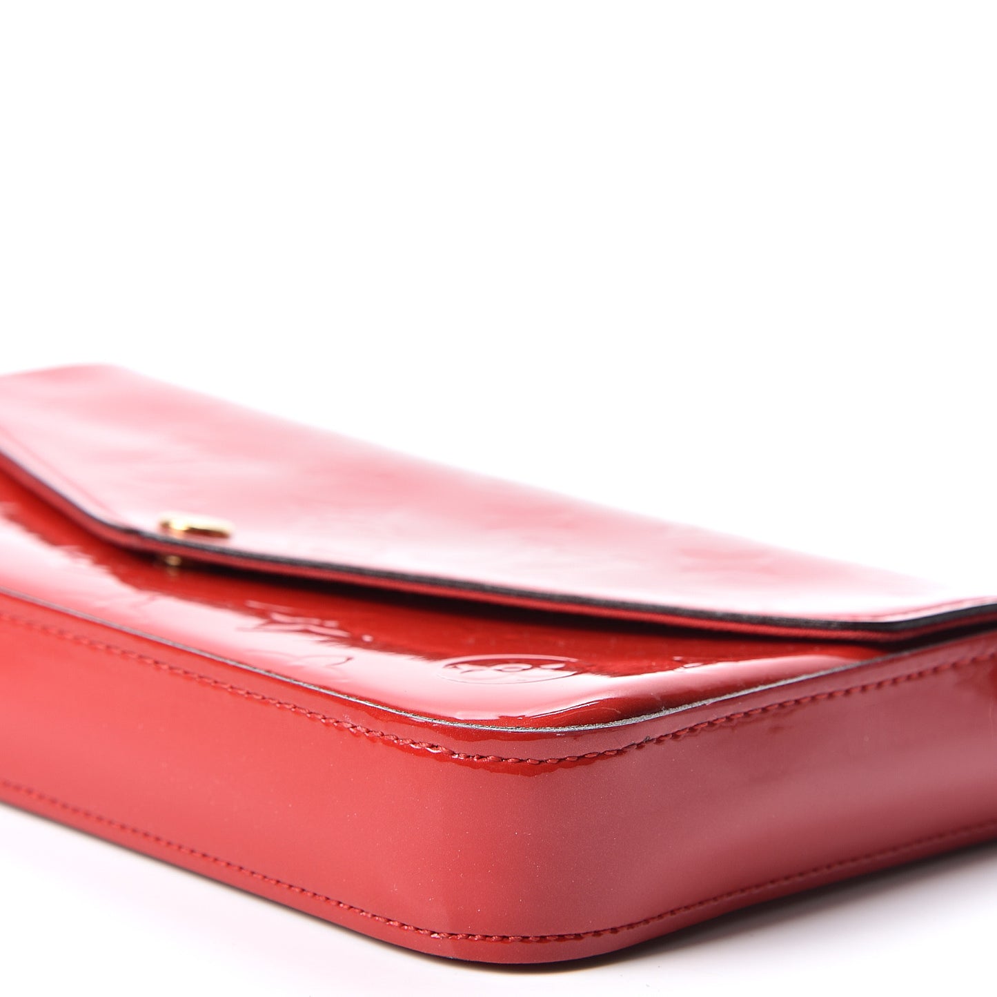 Vernis Felicie Pochette Chain Wallet Cherry
