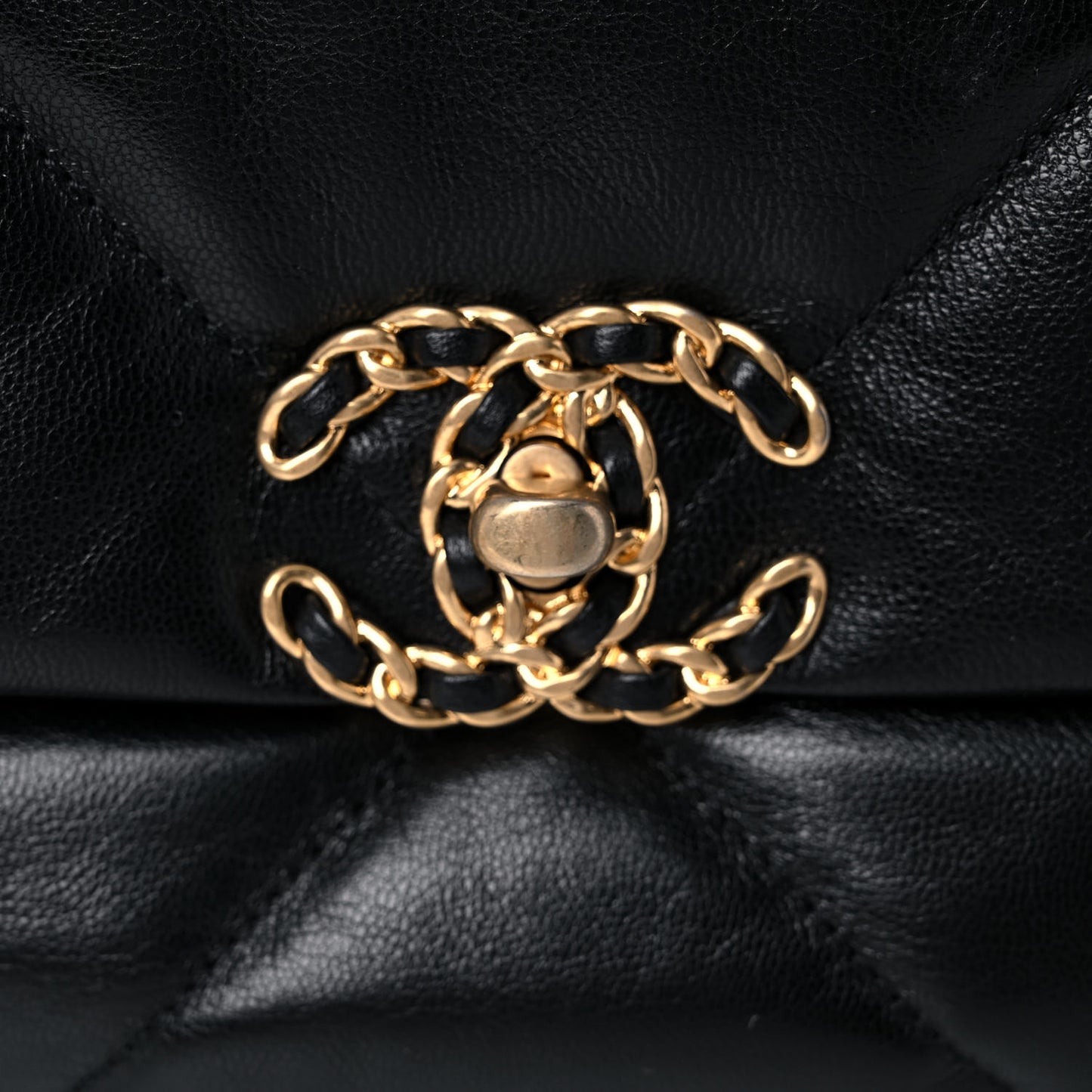 Goatskin Quilted Medium Chanel 19 Flap Black