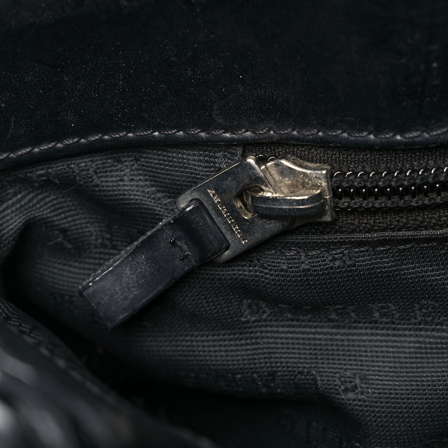 House Check Medium Tote Black