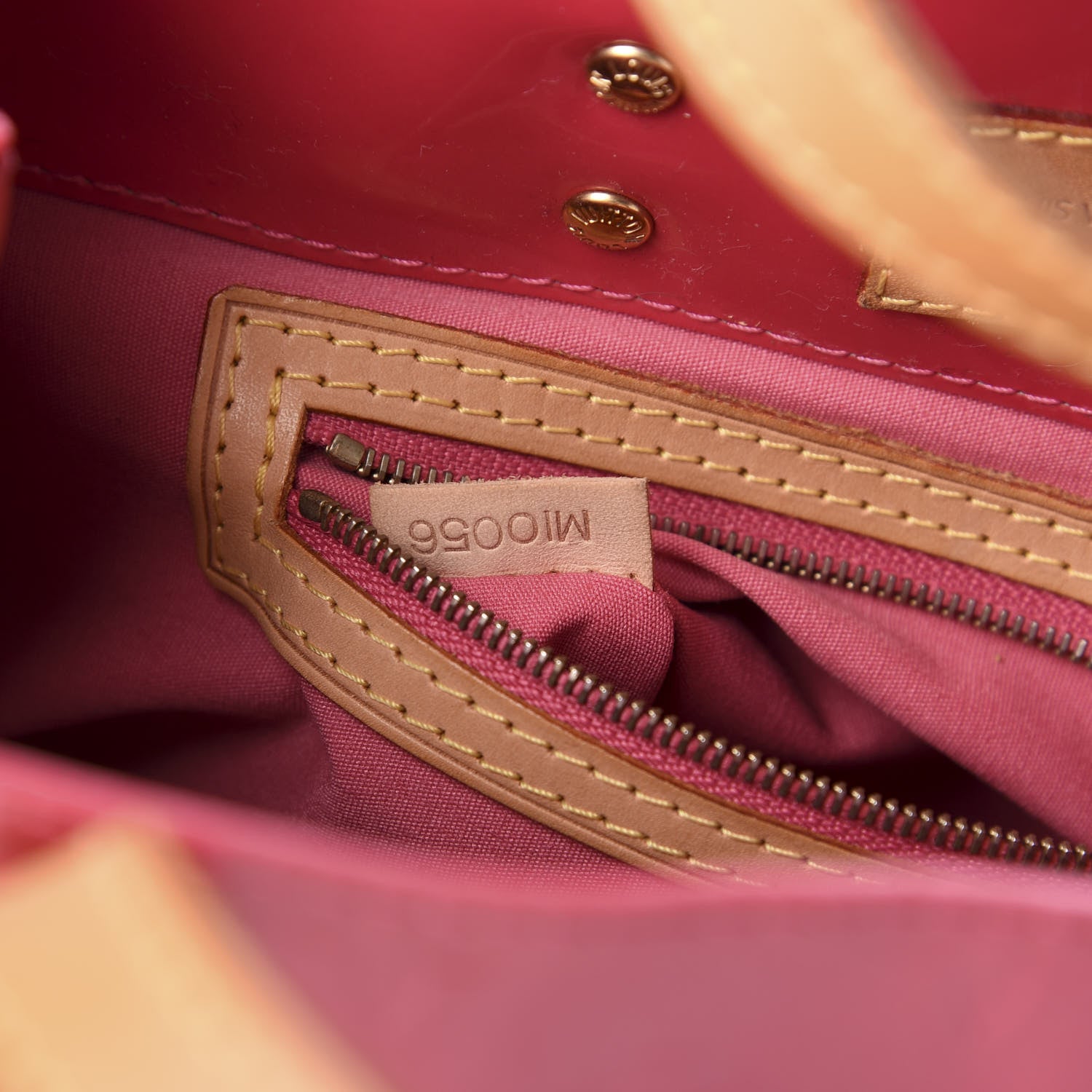 Louis Vuitton Vernis Reade PM Framboise 9 of 11