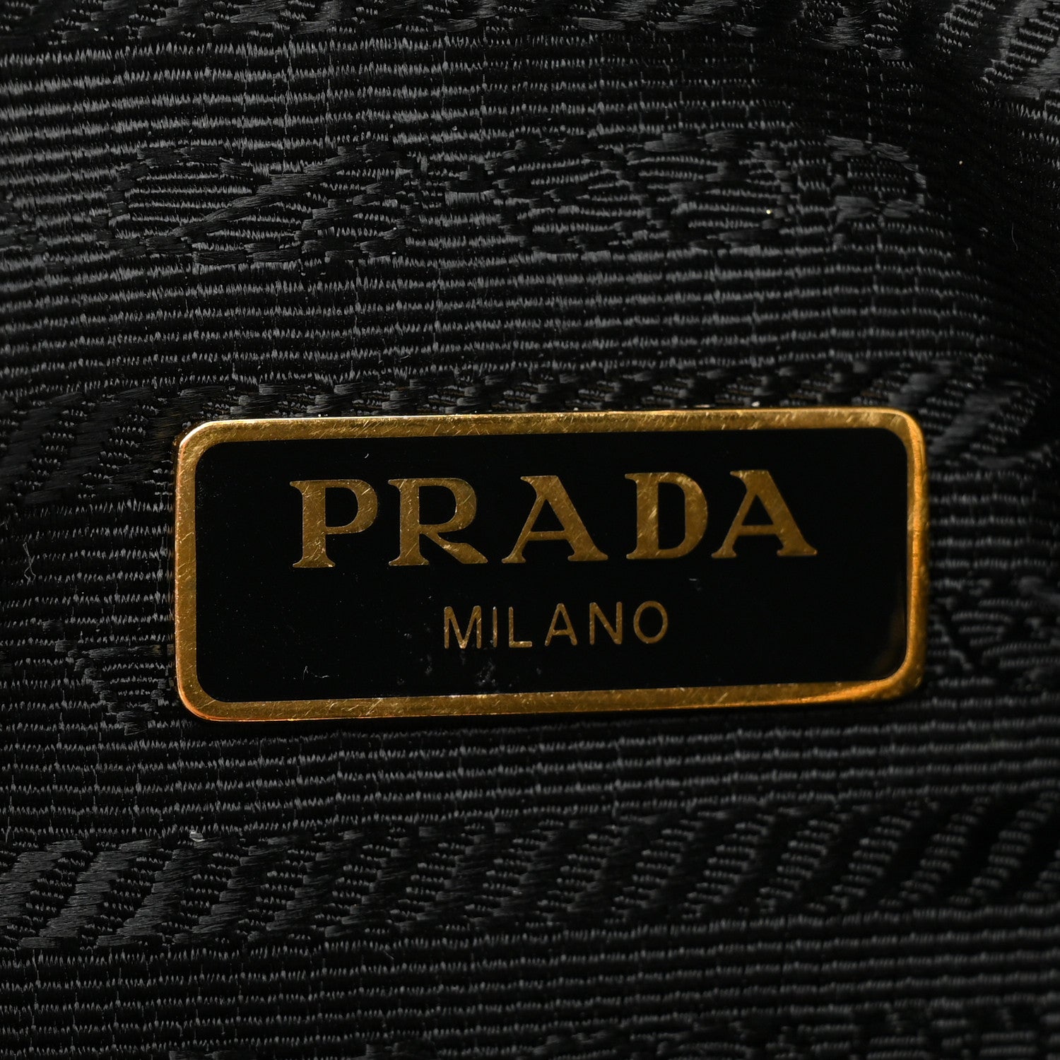 Prada Saffiano Re-Edition 2005 Shoulder Bag White 6 of 11