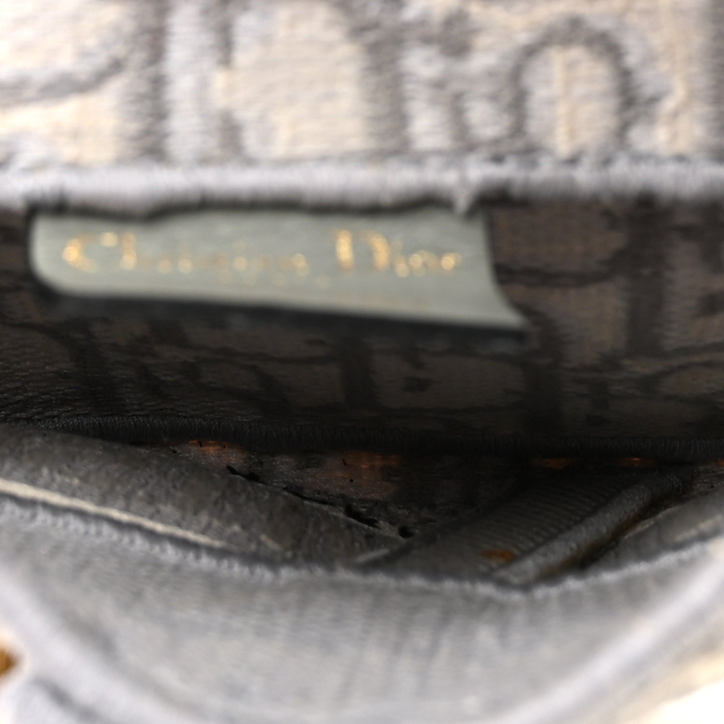 Oblique Slim Saddle Pouch Grey