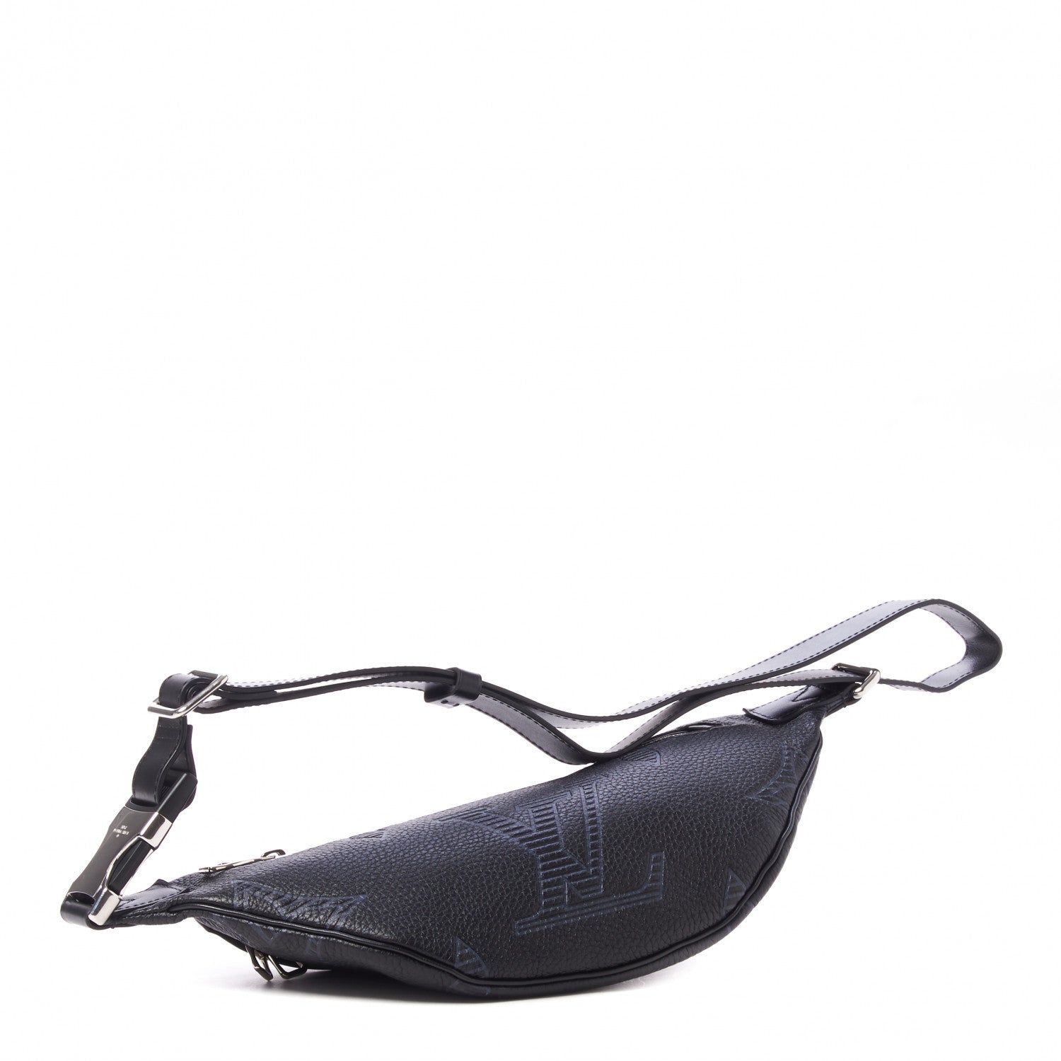 Louis Vuitton Taurillon Monogram Shadow Discovery Bumbag 3 of 8
