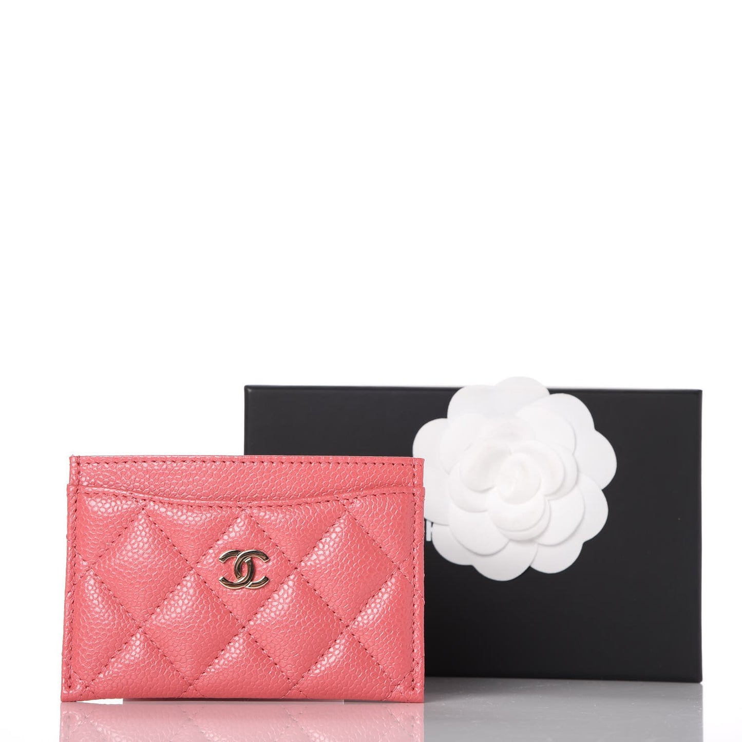 Caviar Quilted Card Holder Pink