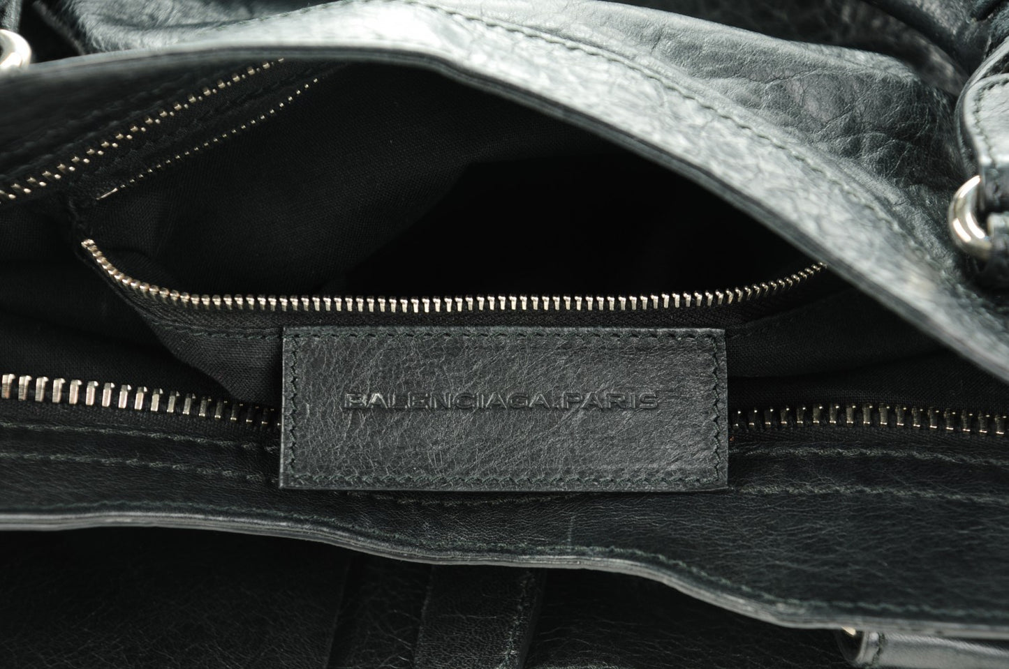 Agneau Giant 21 Silver Hardware City Black
