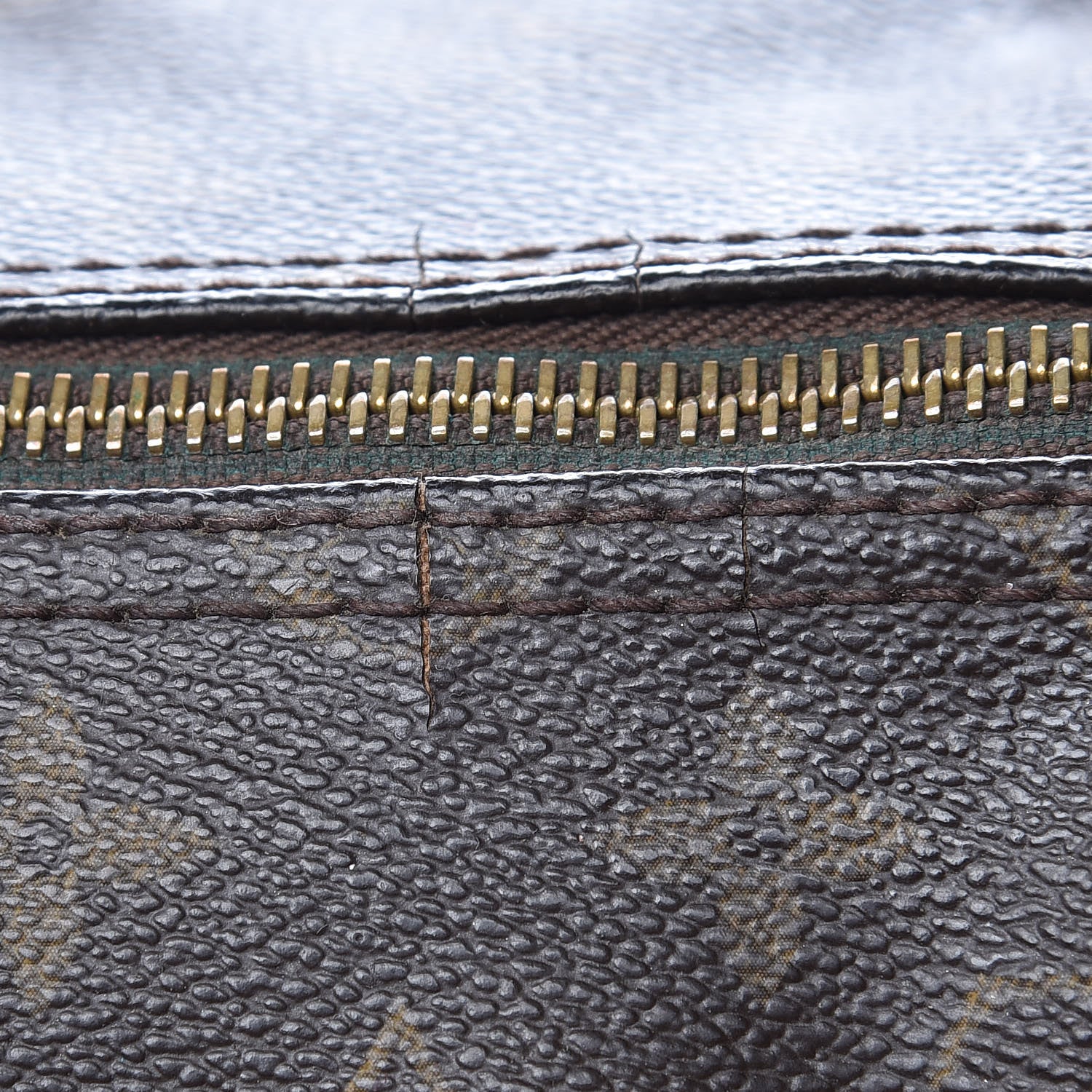 Louis Vuitton Monogram Speedy 35 24 of 27