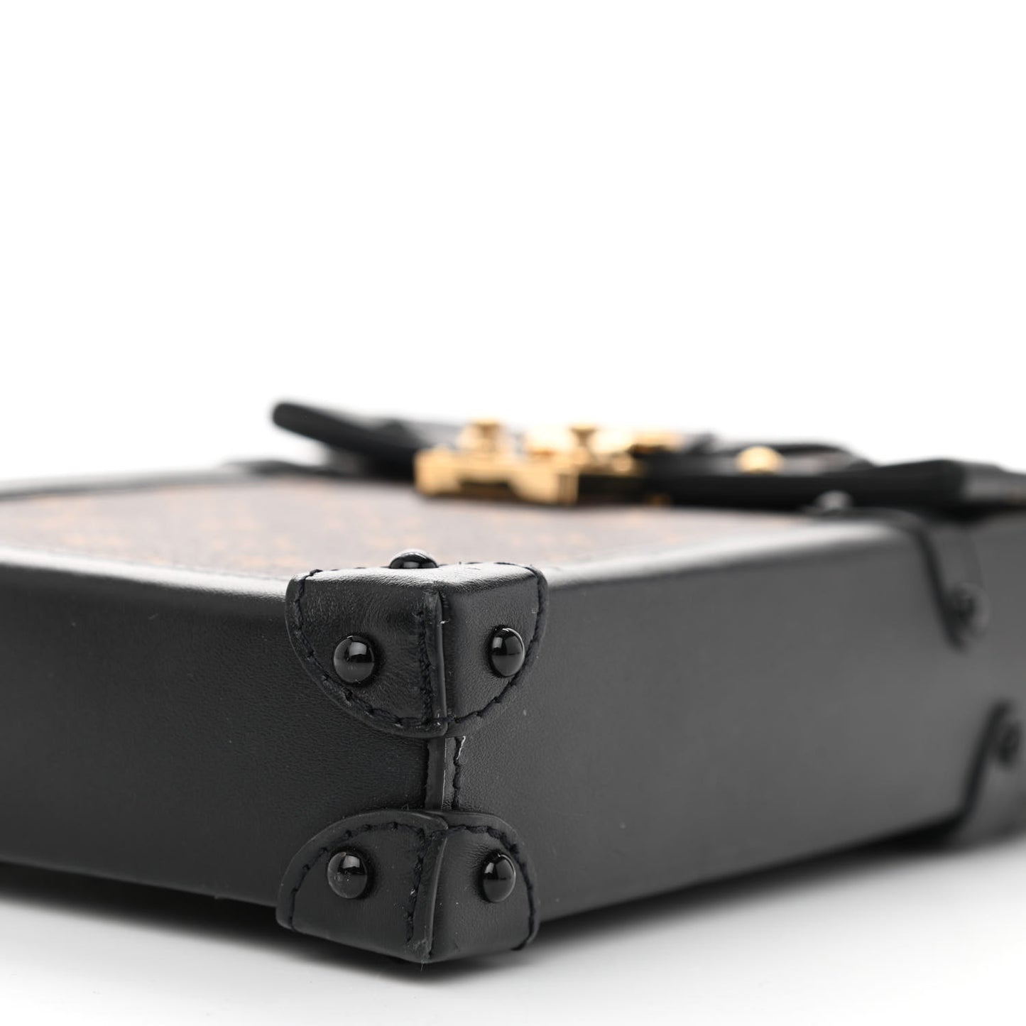Monogram Pochette Trunk Verticale Black