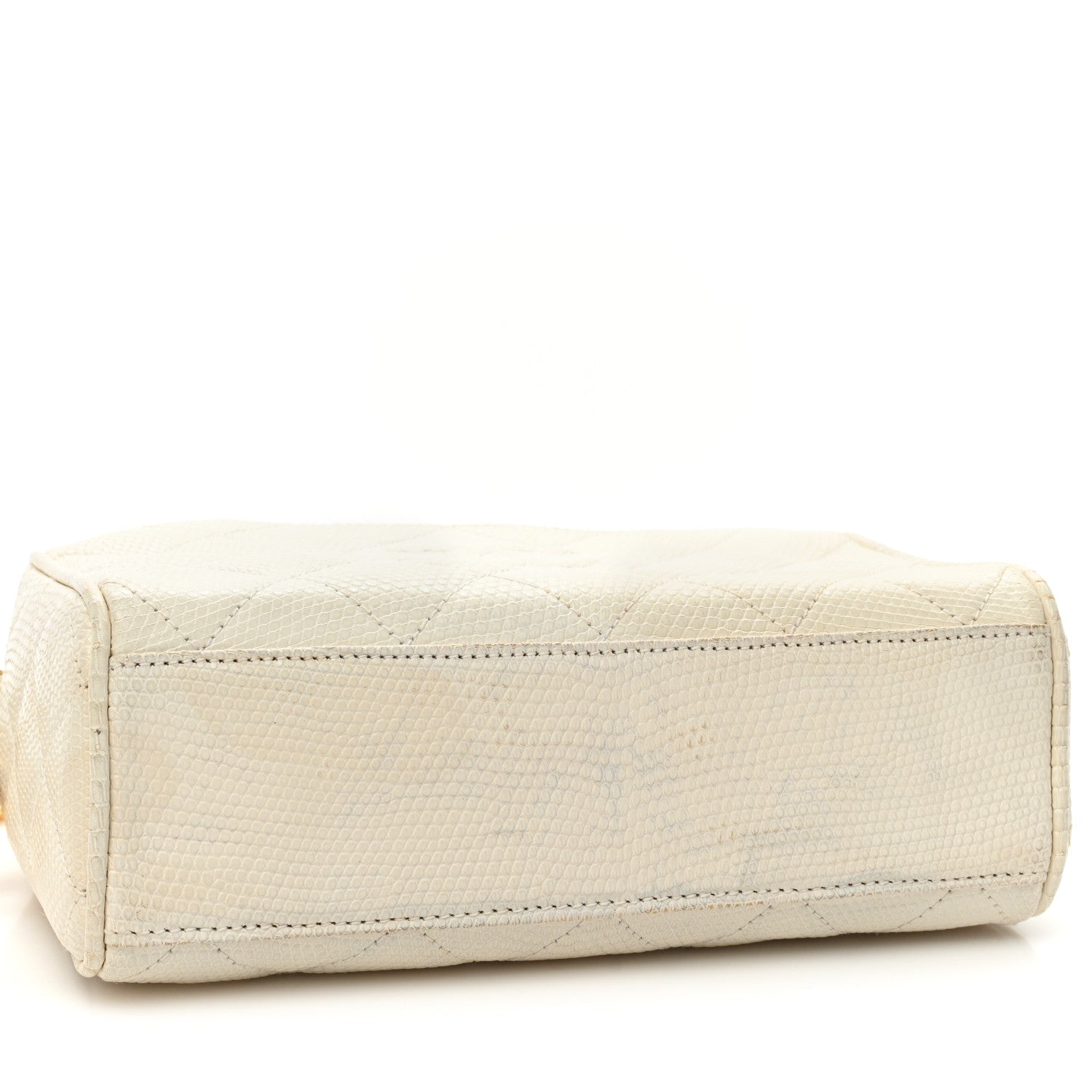 Chanel Lizard Diamond Quilted Tassel Camera Case White 15 of 21