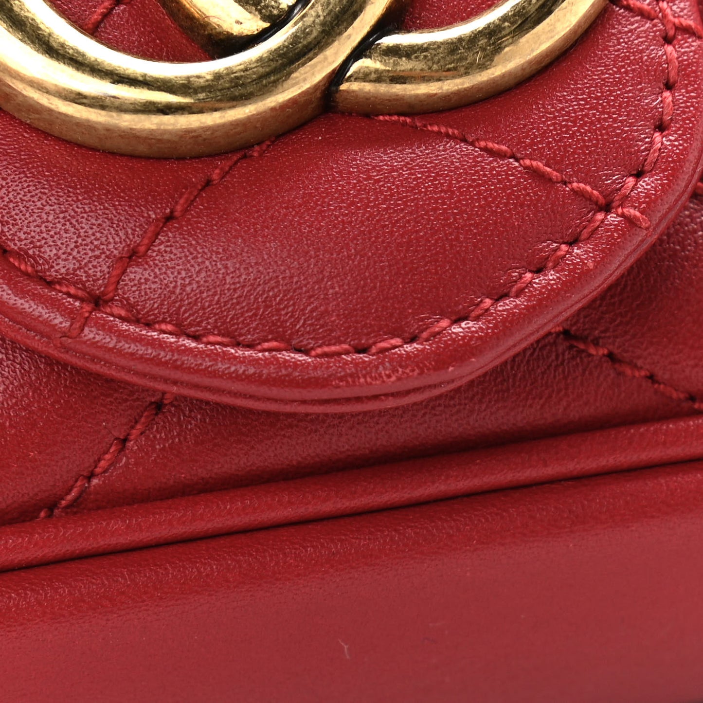 Calfskin Matelasse Super Mini GG Marmont Shoulder Bag Hibiscus Red