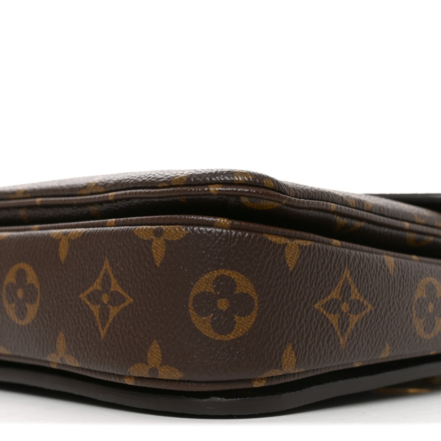 Louis Vuitton Monogram Pochette Metis 8 of 8