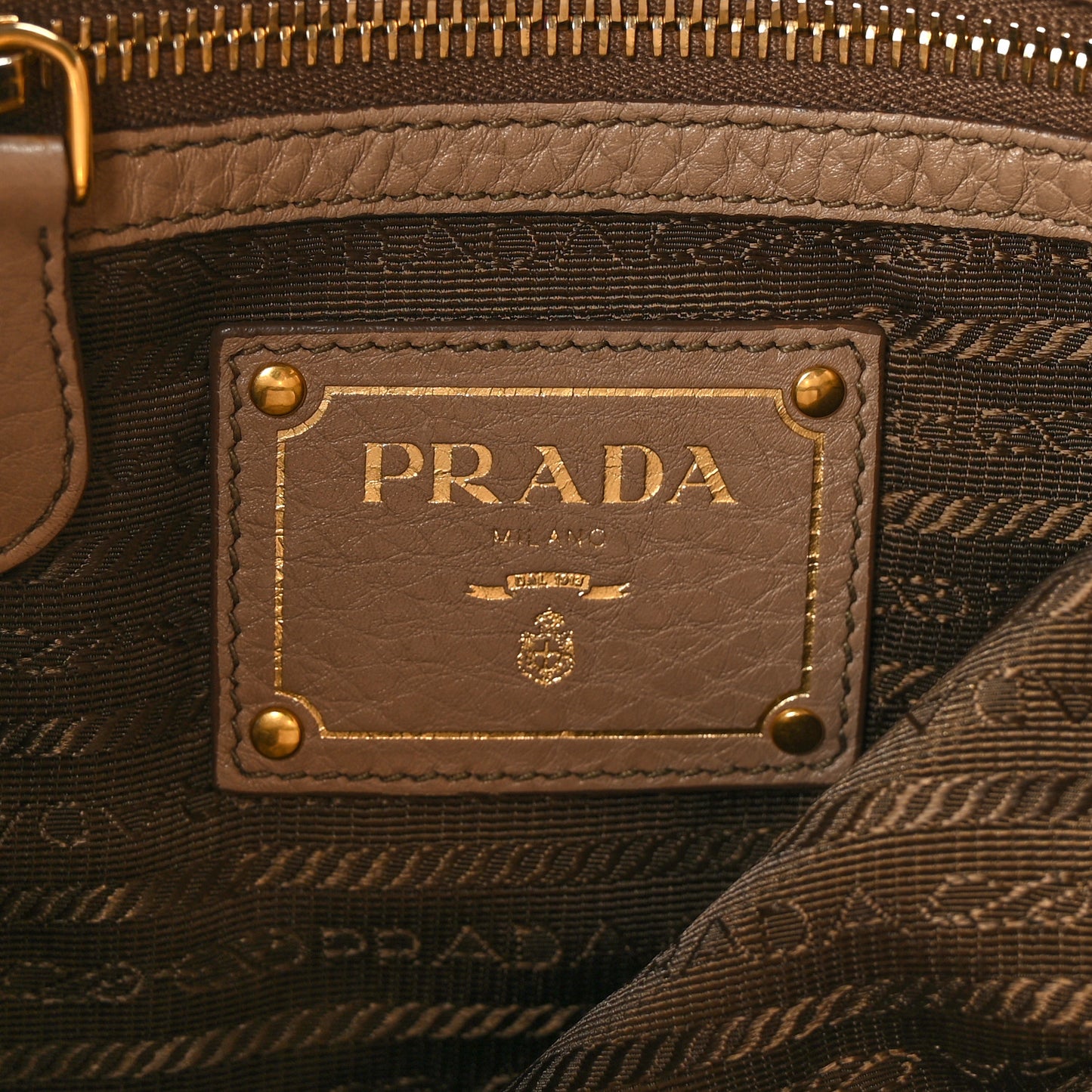 Vitello Daino Tote Caramel