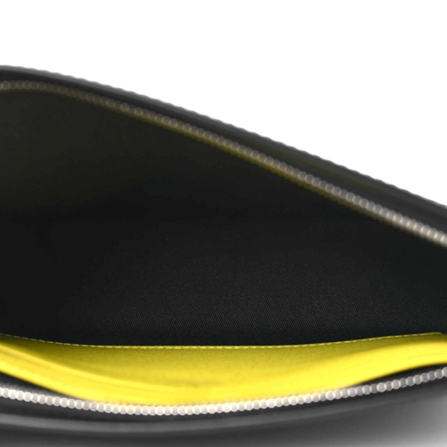 Damier Graphite Pochette Voyage MM Yellow