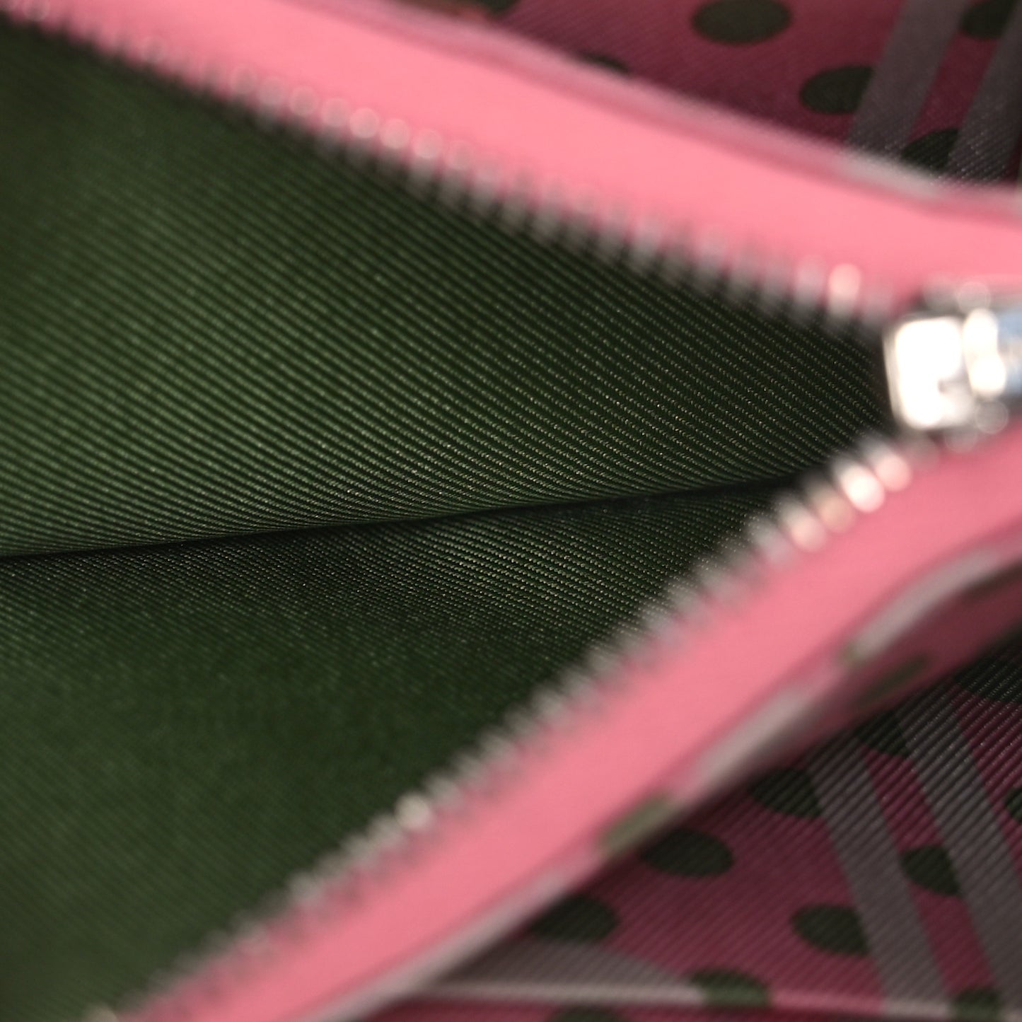 Epsom Silk'in Compact Wallet Rose Confetti