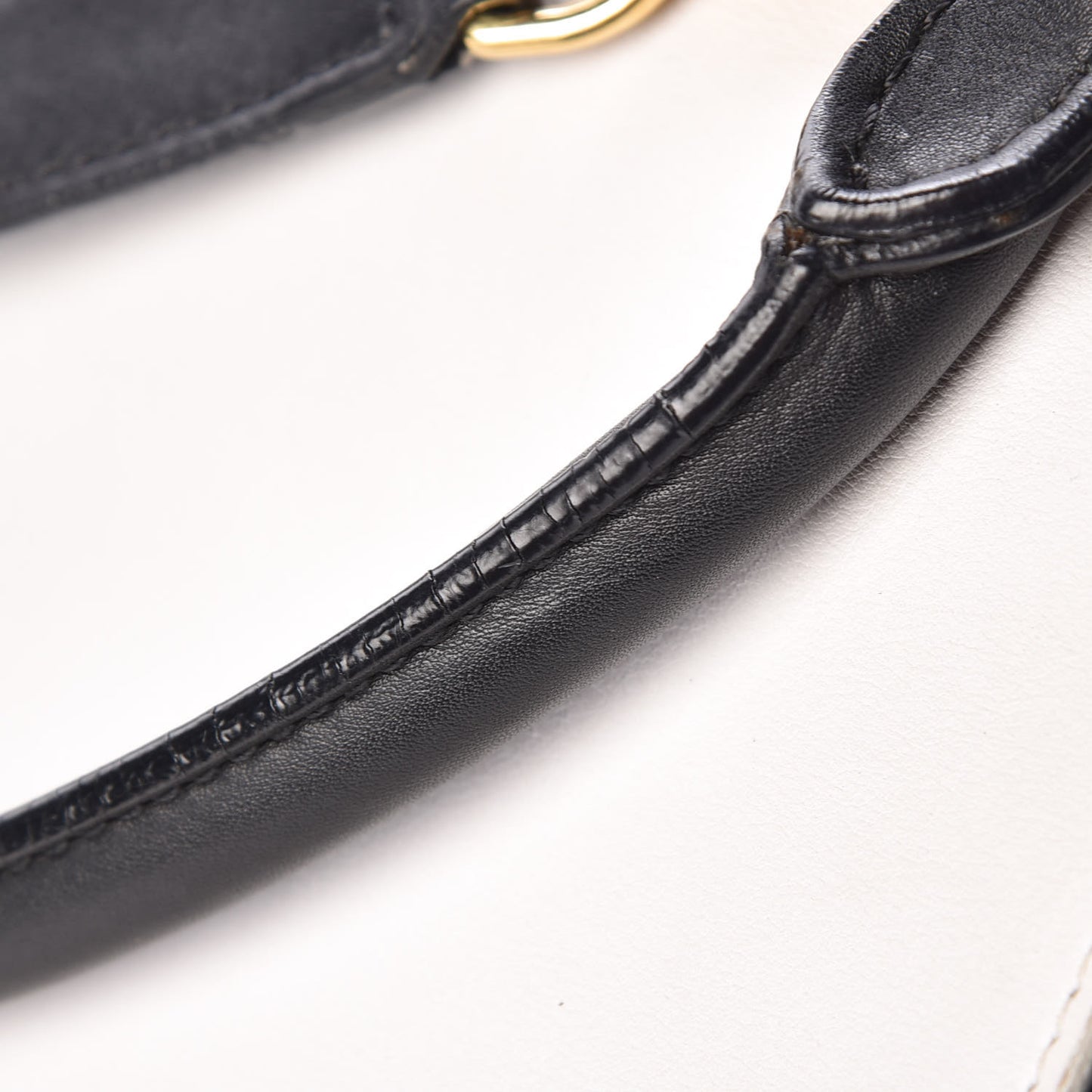 Smooth Calfskin Suede Medium Bi-Color Trapeze Black