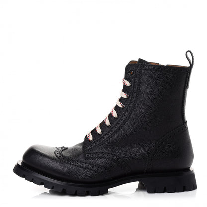 Gucci Grained Calfskin Mens Brogue Wingtip Lug Sole Boots 11 Black 1 of 4
